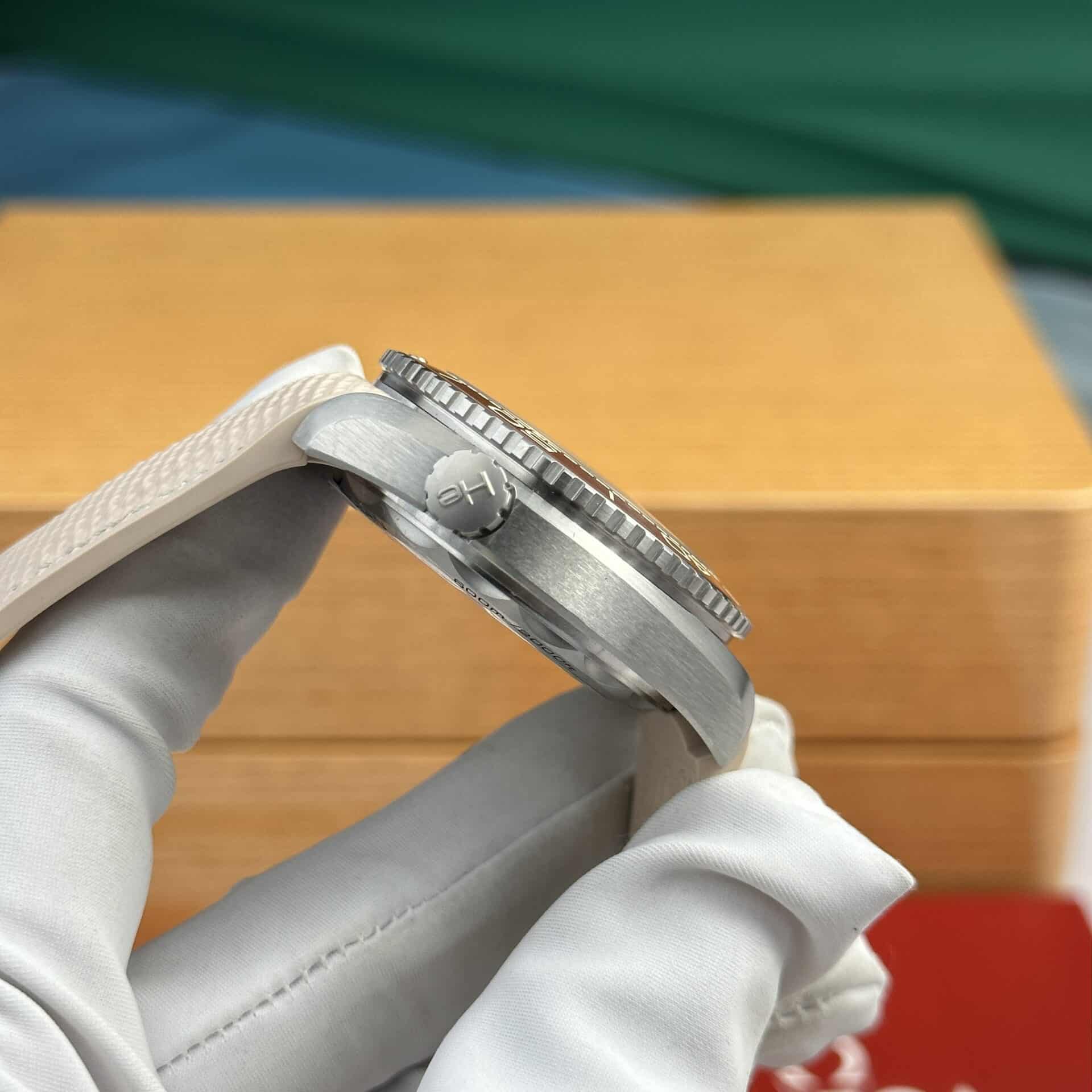 Omega Seamaster Planet Ocean 600M Co-Axial Beige Dial Rubber Strap Best Quality Replica VSF 43.5mm - Image 6