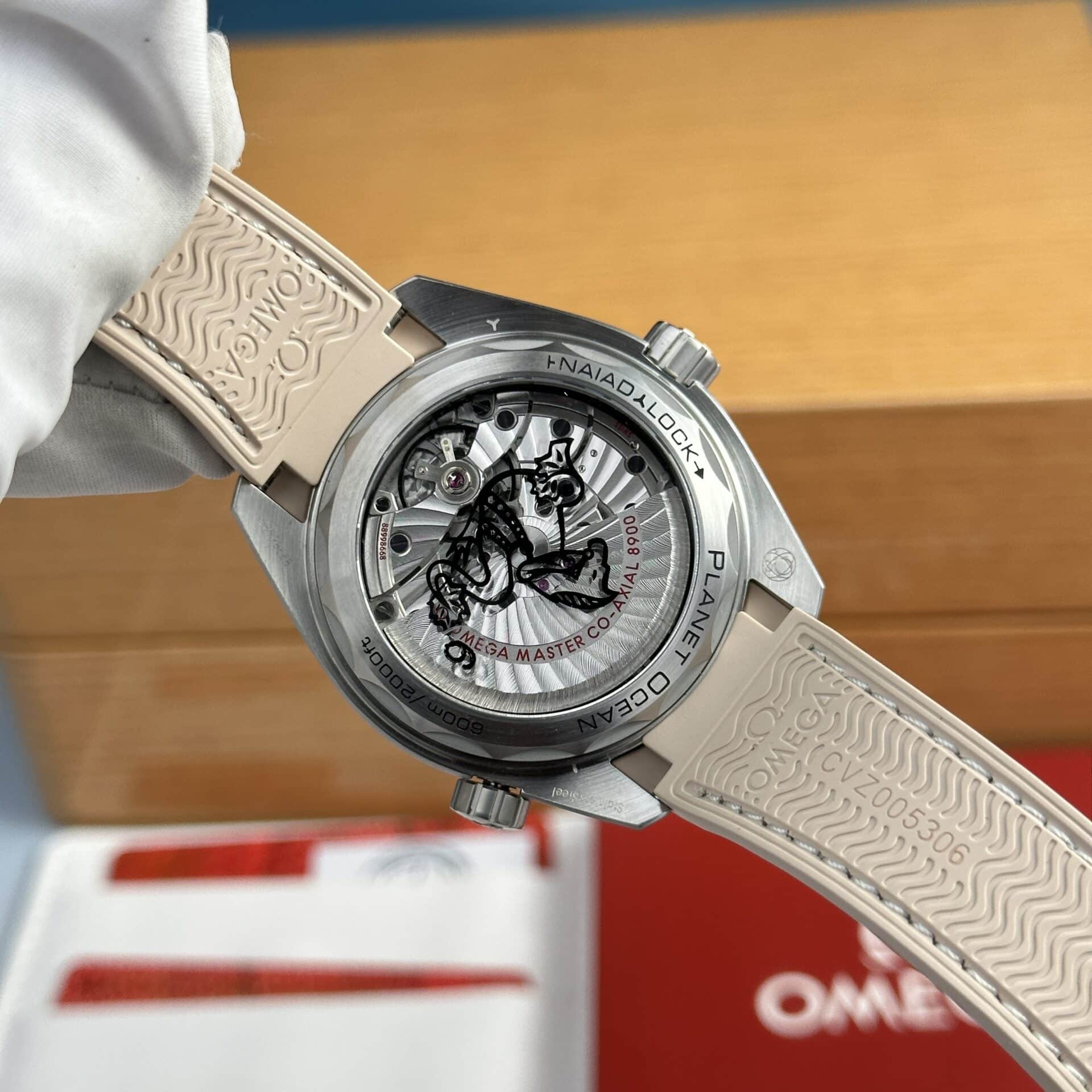 Omega Seamaster Planet Ocean 600M Co-Axial Beige Dial Rubber Strap Best Quality Replica VSF 43.5mm - Image 7