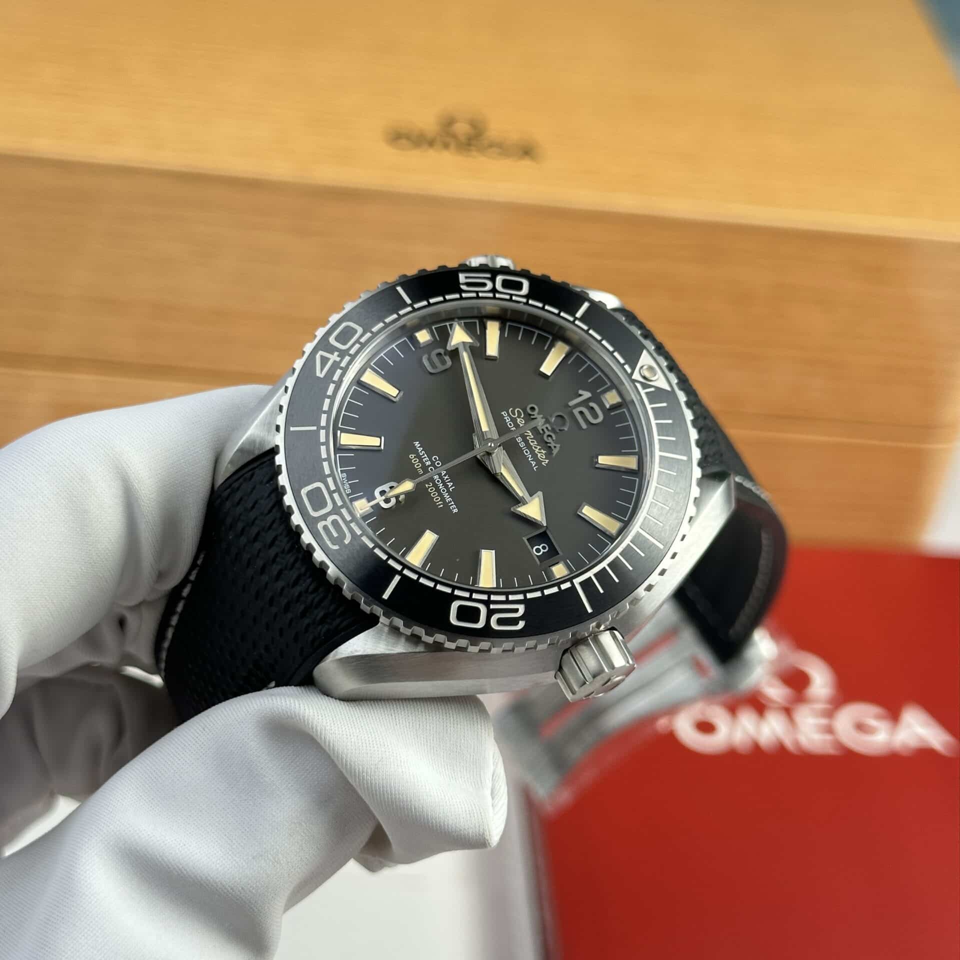 Omega Seamaster Planet Ocean 6000M Grey Dial Rubber Strap Super Clone VSF 43.5mm - Image 3