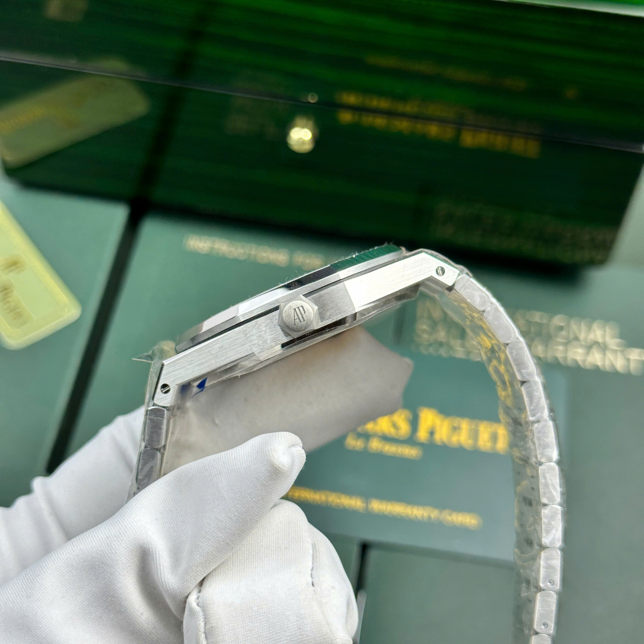 Audemars Piguet Royal Oak 15454BC Frosted Gold Black Dial 1:1 Best Replica APSF 37mm - Image 5