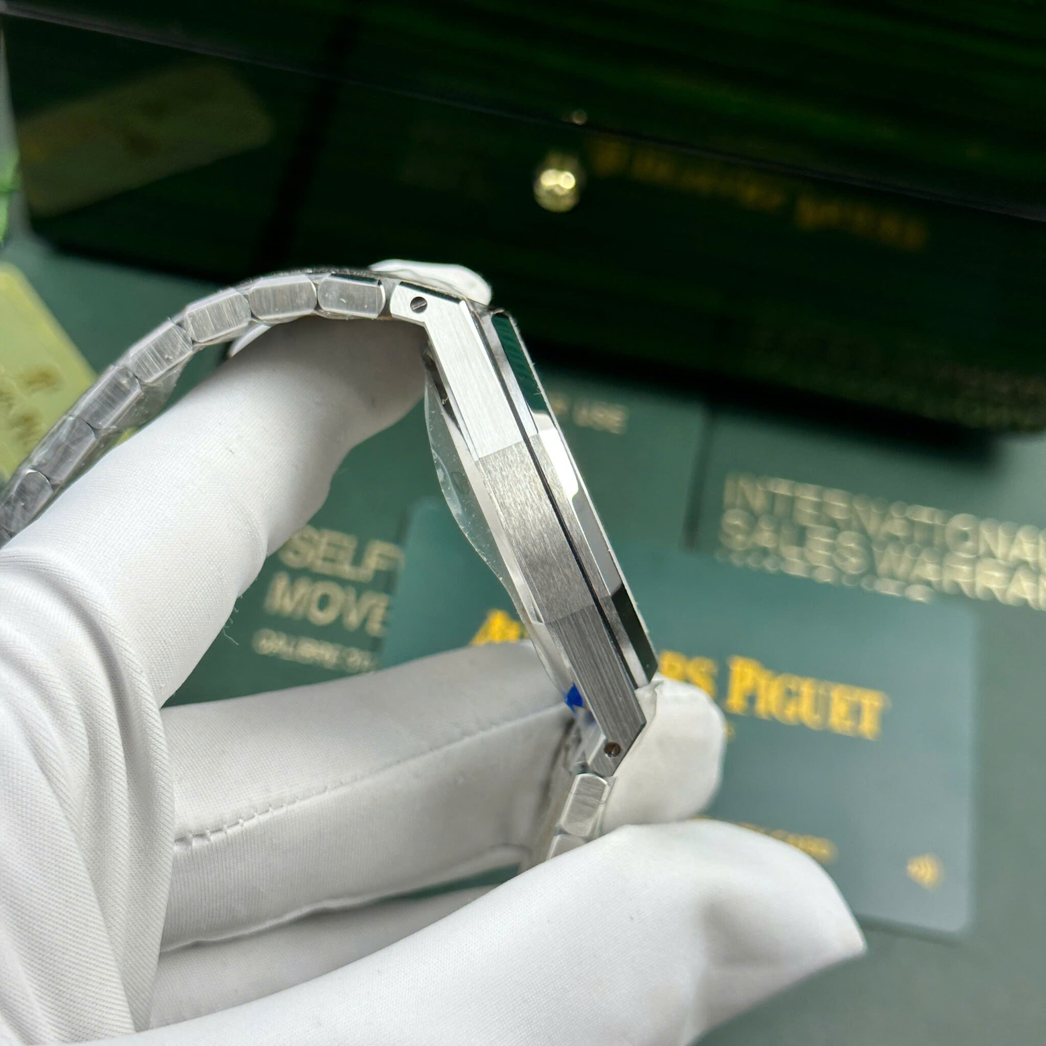 Audemars Piguet Royal Oak 15454BC Frosted Gold Black Dial 1:1 Best Replica APSF 37mm - Image 6