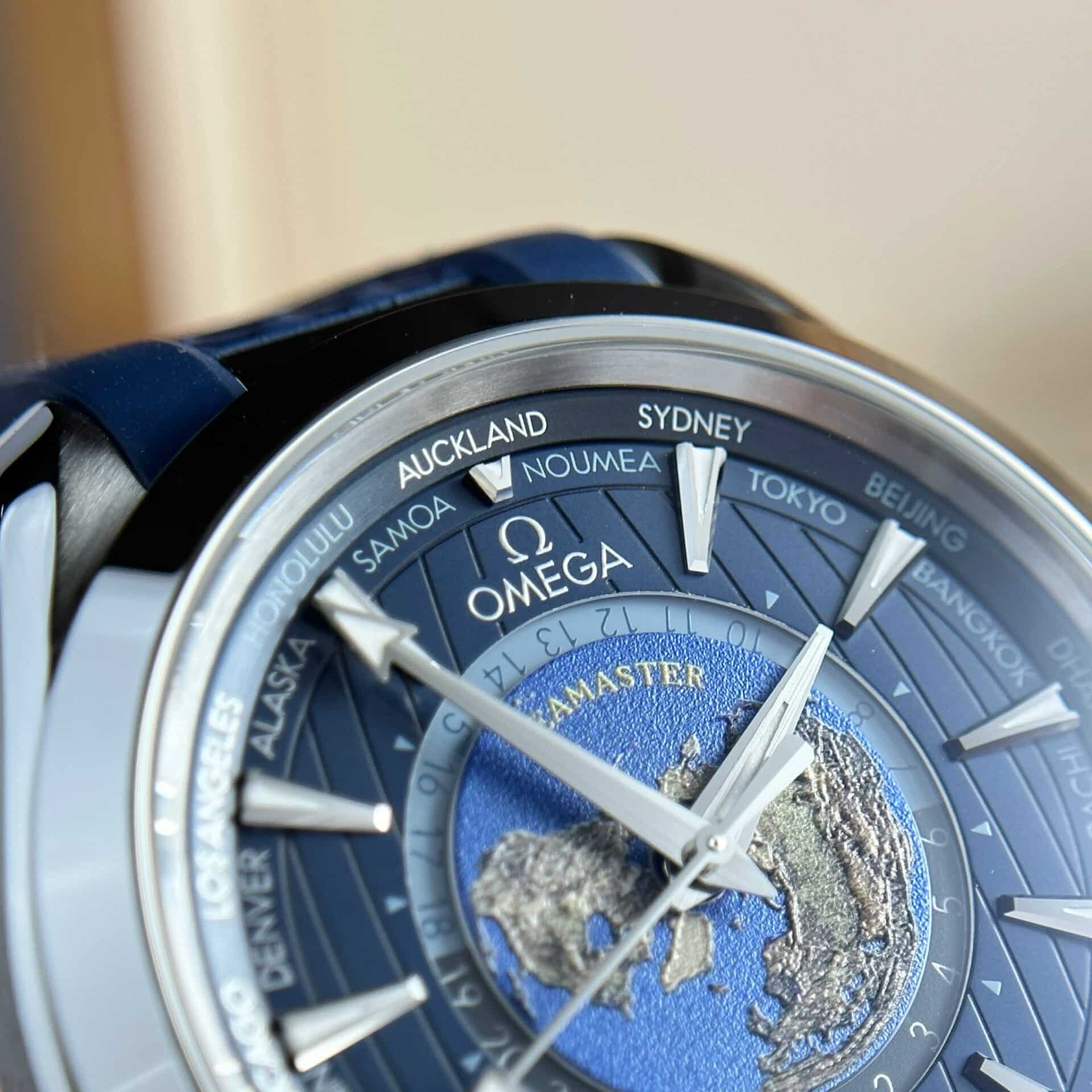 Omega Aqua Terra Worldtimer GMT Blue Dial Rubber Strap Best Replica 43mm - Image 4