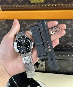 Omega Seamaster Diver 300M James Bond Limited Edition Black Dial Best Replica 42mm
