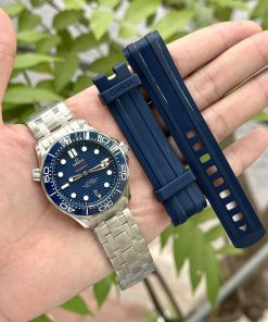 Omega Seamaster Diver 300M Steel Blue Dial Best Replica 42mm