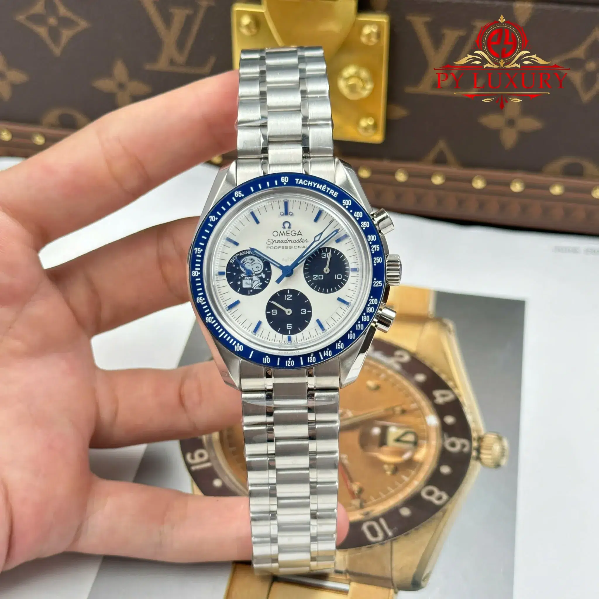 Omega Speedmaster Silver Snoopy 50th Anniversary Chronograph Steel Bracelet Replica 42mm - Image 2