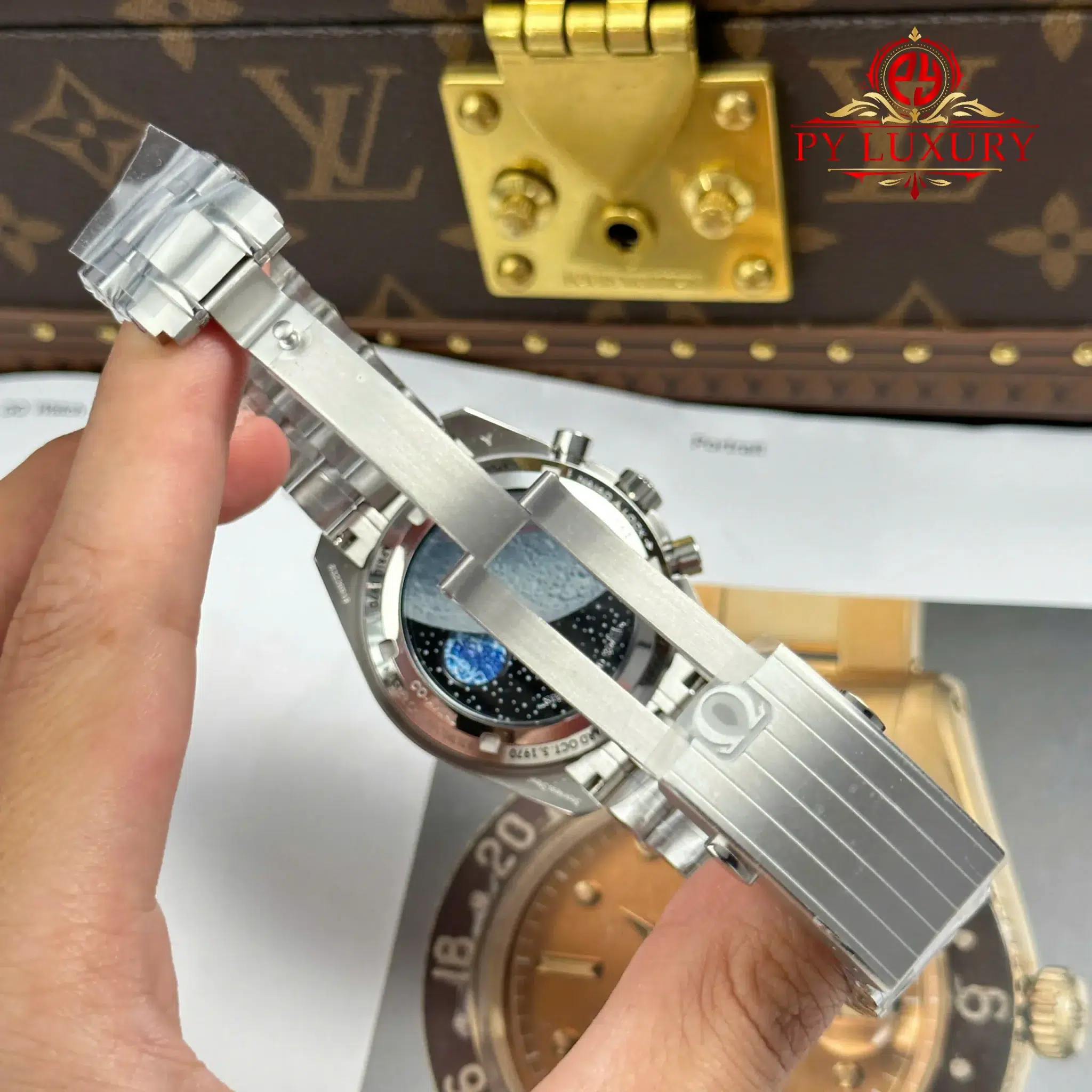 Omega Speedmaster Silver Snoopy 50th Anniversary Chronograph Steel Bracelet Replica 42mm - Image 13