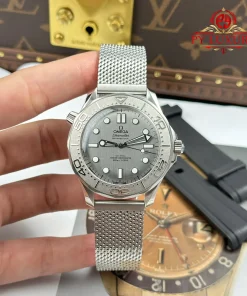 Omega Seamaster Diver 300M Steel No-Date Grey Dial 1:1 Best Replica VSF 42mm