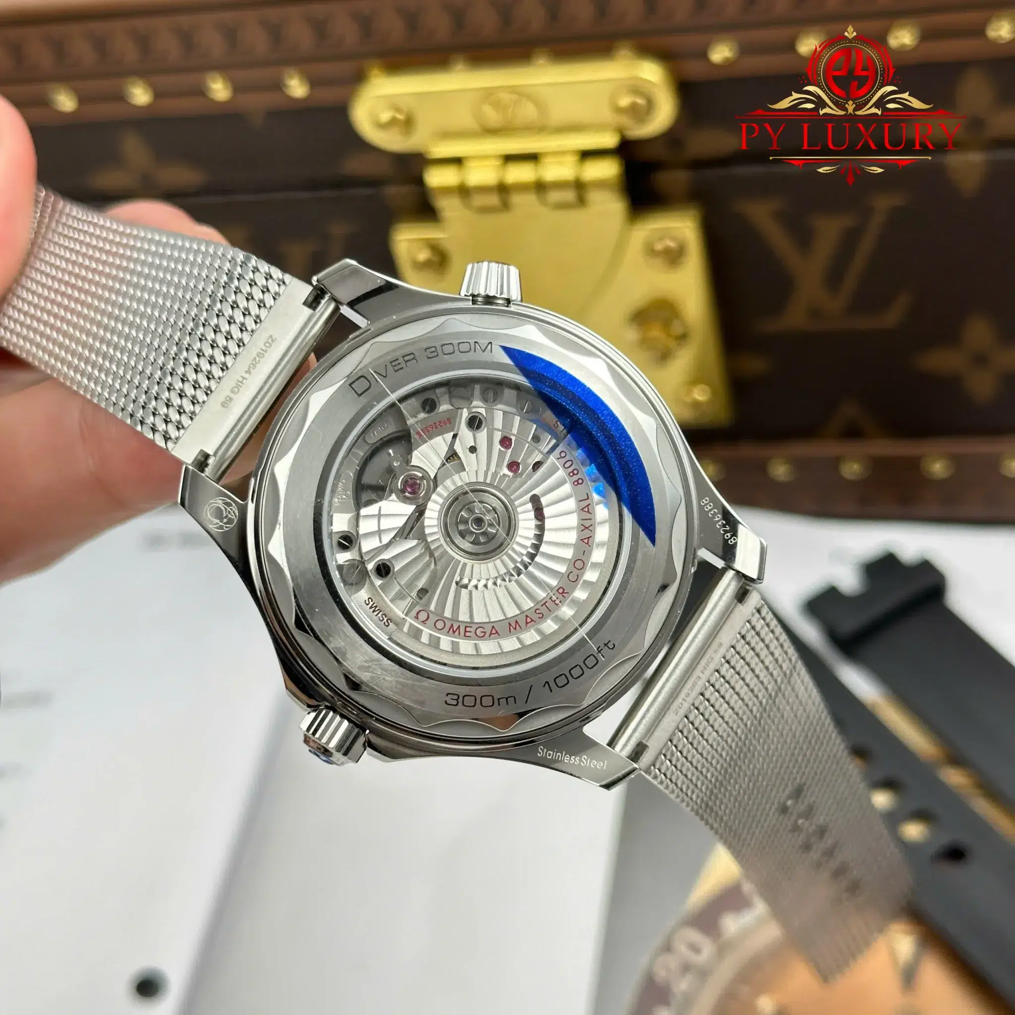 Omega Seamaster Diver 300M Steel No-Date Grey Dial 1:1 Best Replica VSF 42mm - Image 10