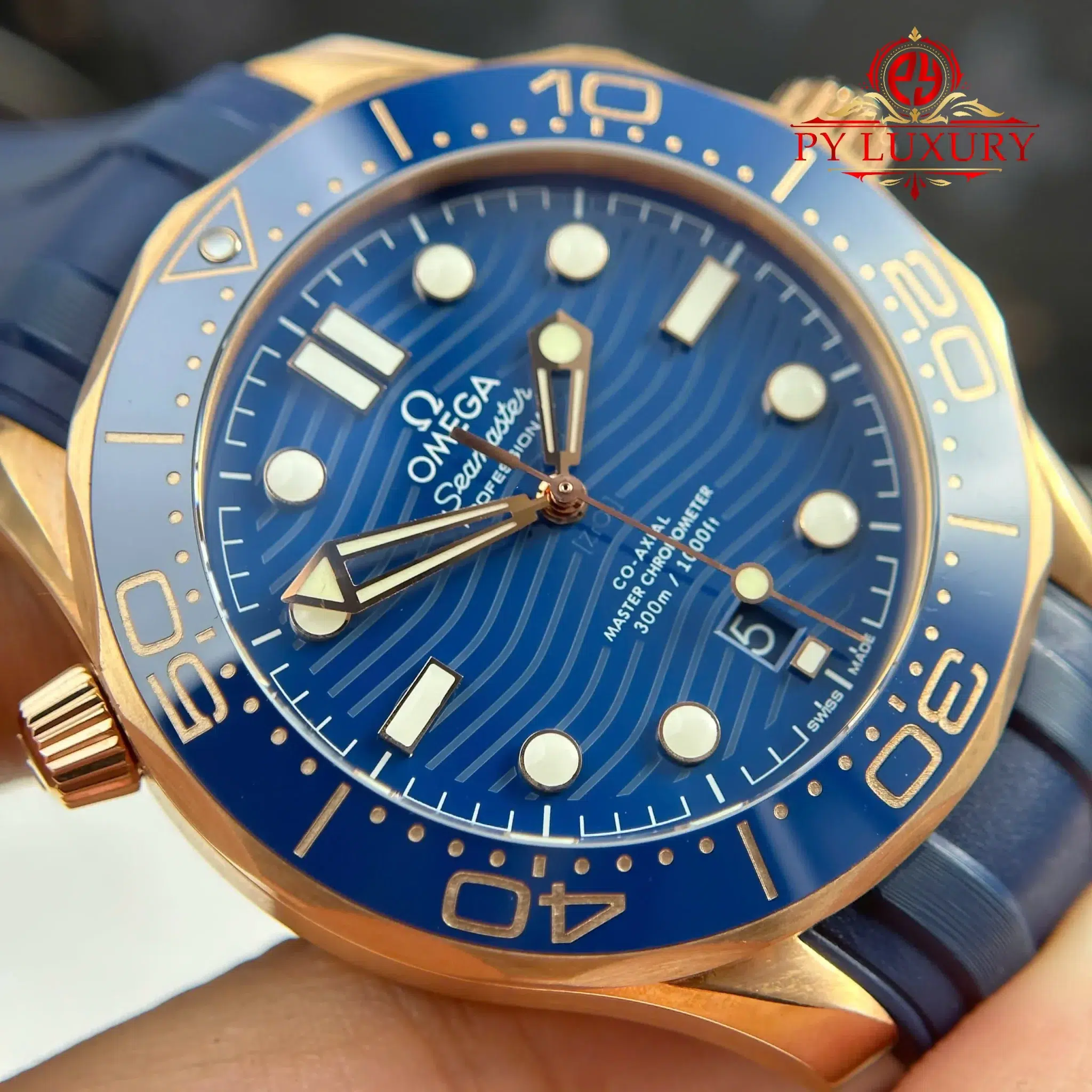 Omega Seamaster Diver 300M Blue Dial Sedna Gold Rubber Strap 1:1 Best Replica VSF 42mm - Image 5