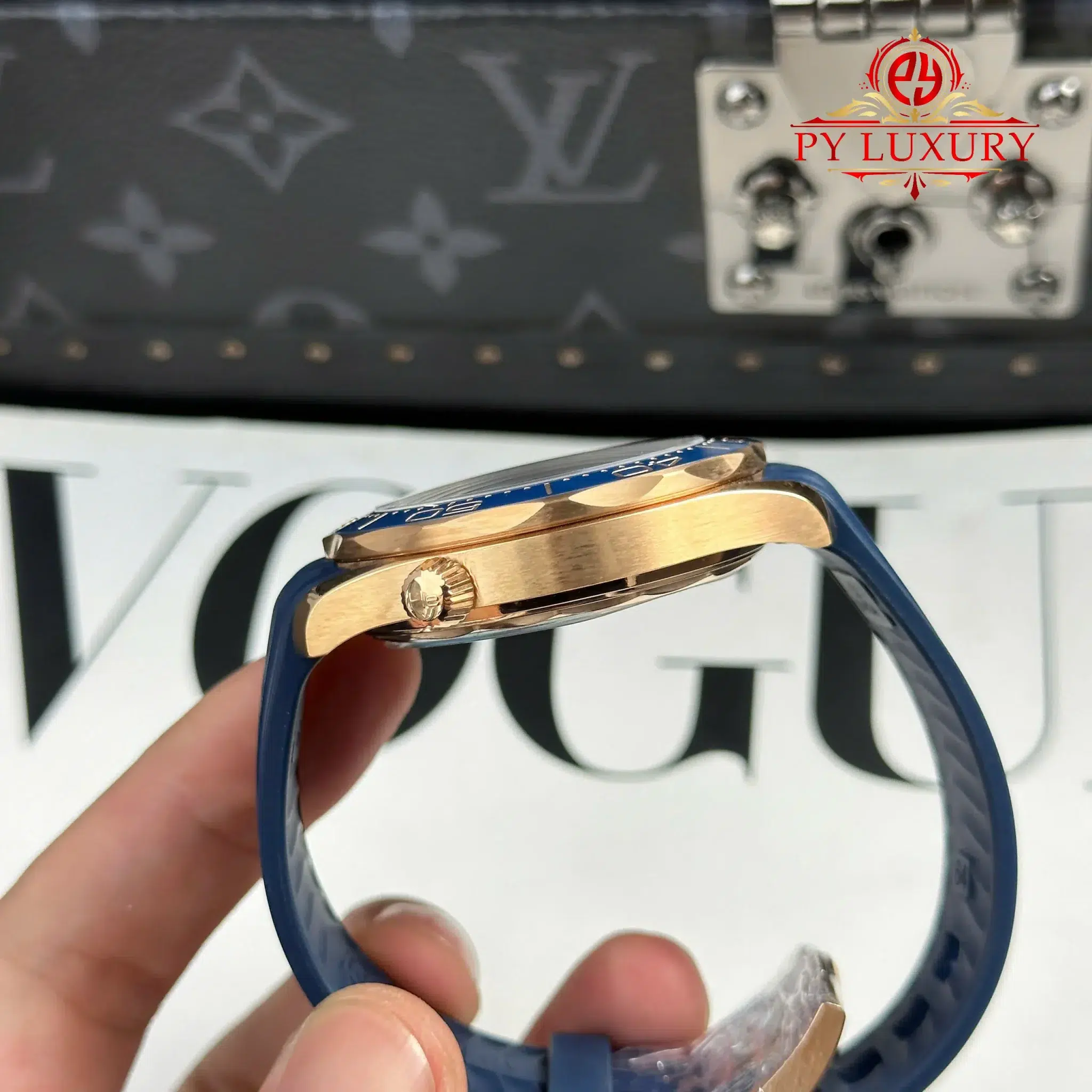 Omega Seamaster Diver 300M Blue Dial Sedna Gold Rubber Strap 1:1 Best Replica VSF 42mm - Image 7