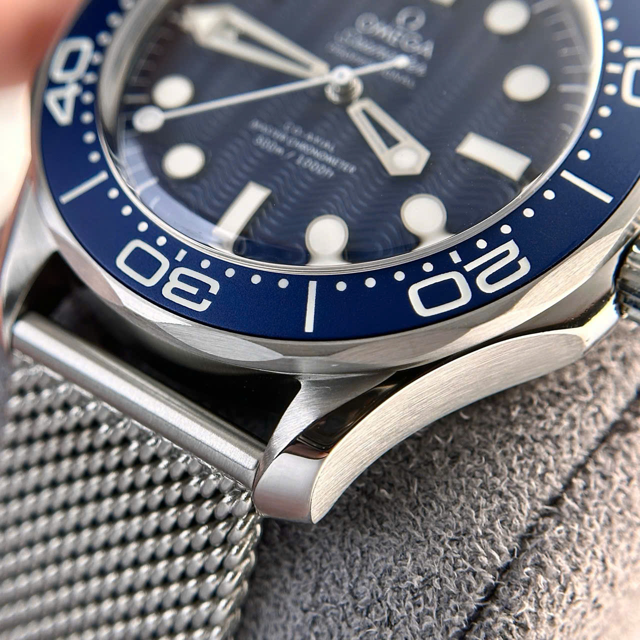 Omega Seamaster Diver 300M James Bond 60th Anniversary Blue Dial Best Replica VSF 42mm - Image 6