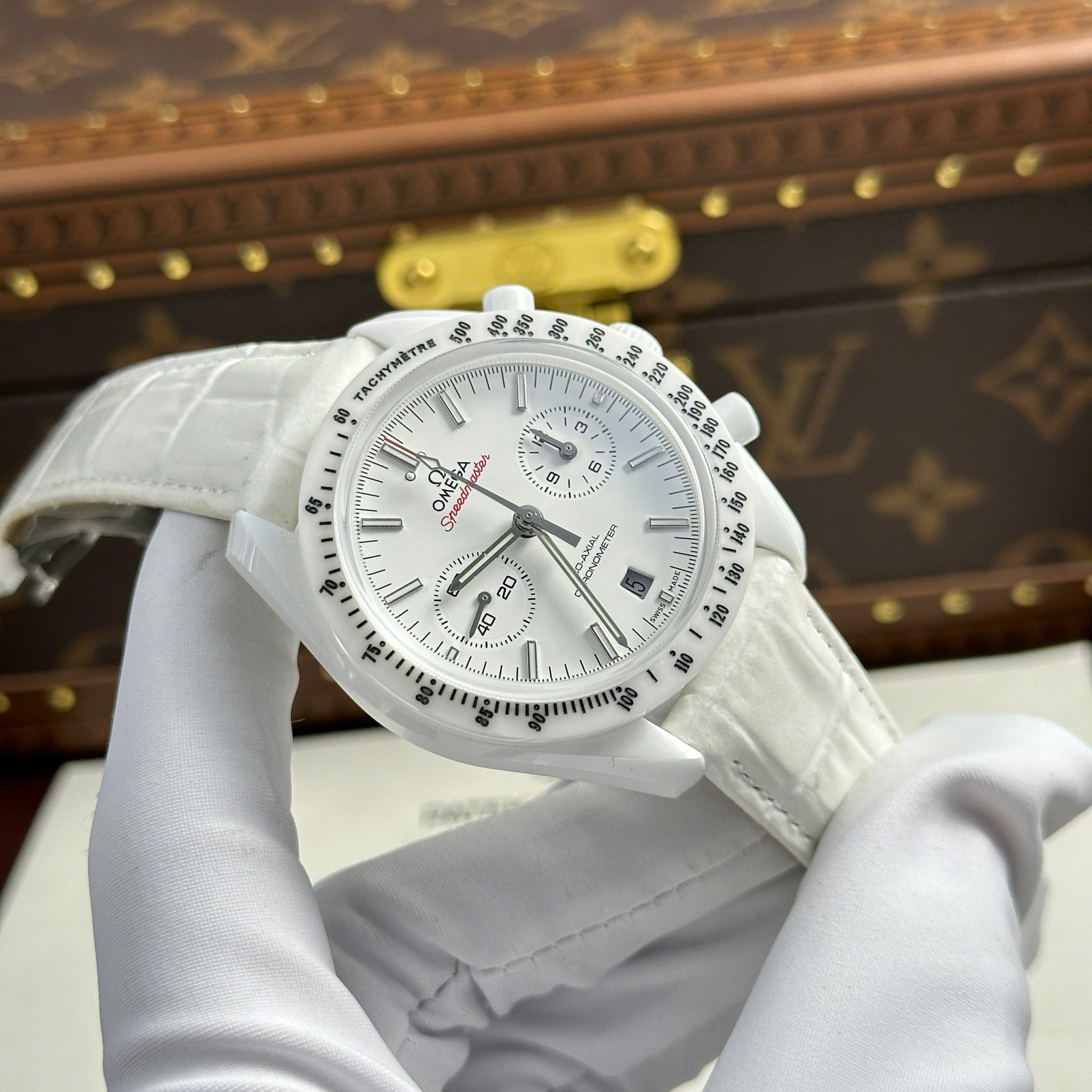 Omega Speedmaster White Side Of The Moon White Ceramic Leather Strap Replica 44mm - Image 4