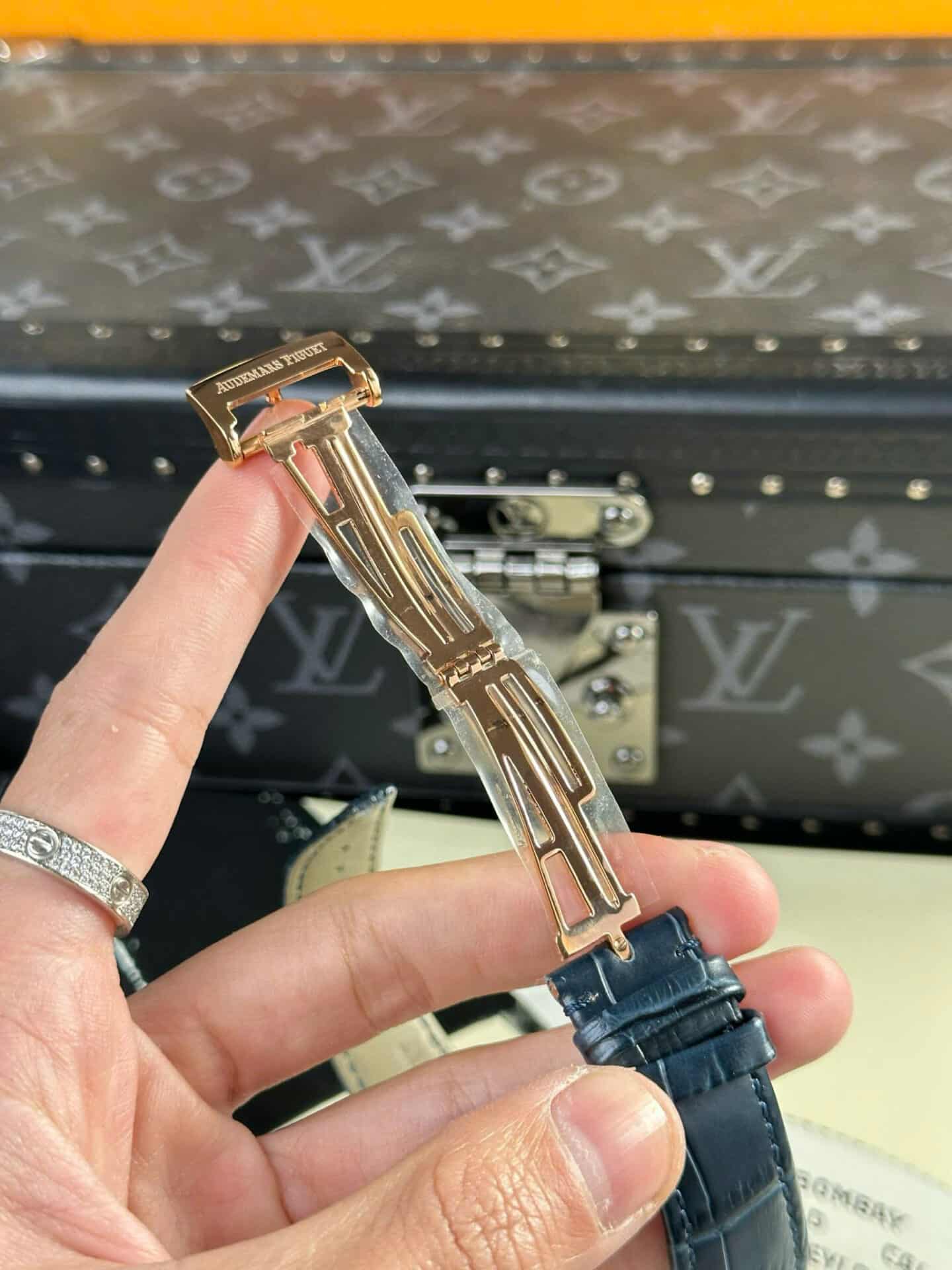 Audemars Piguet Royal Oak 15510OR 50th Anniversary Blue Dial Leather Best Replica APSF 41mm - Image 8