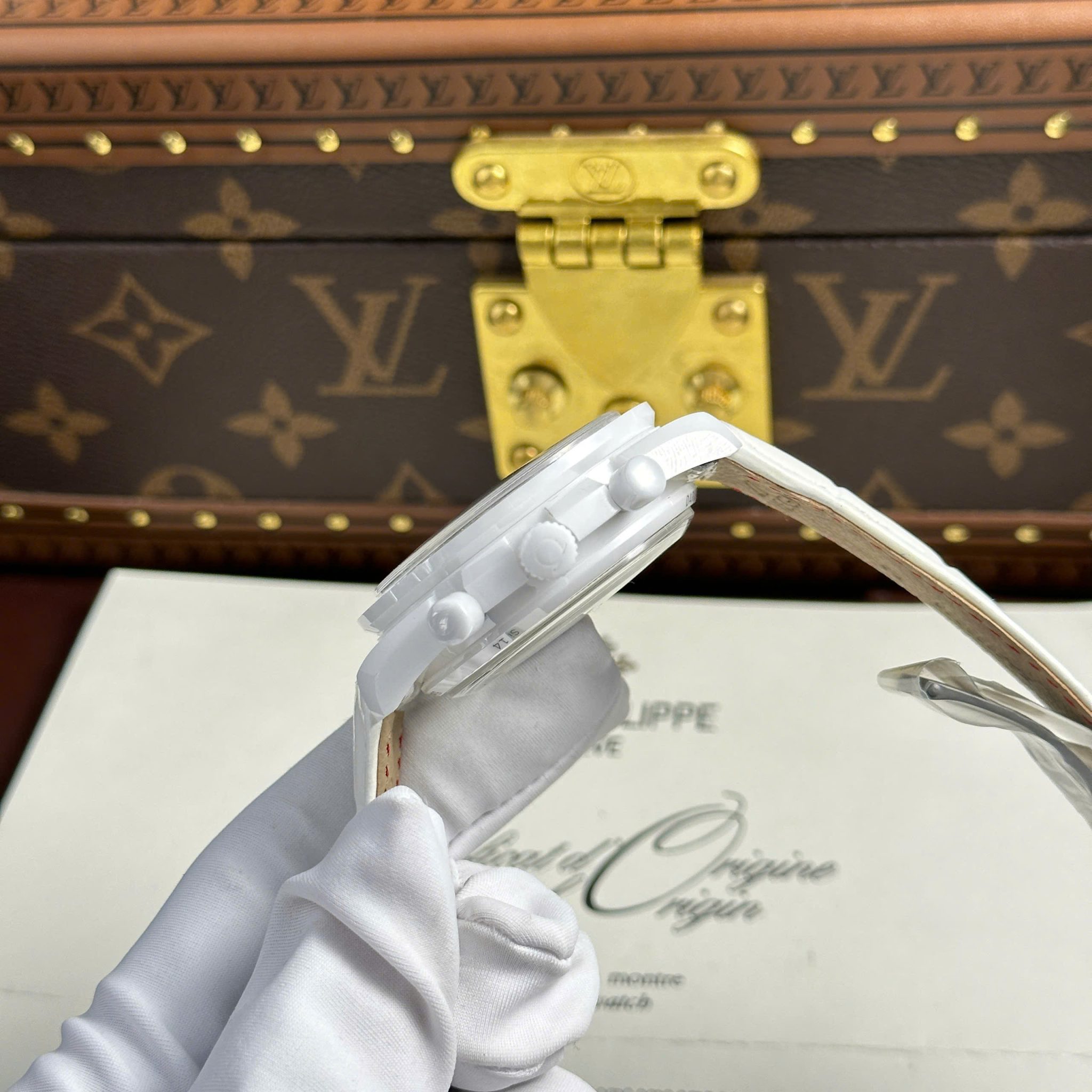 Omega Speedmaster White Side Of The Moon White Ceramic Leather Strap Replica 44mm - Image 9