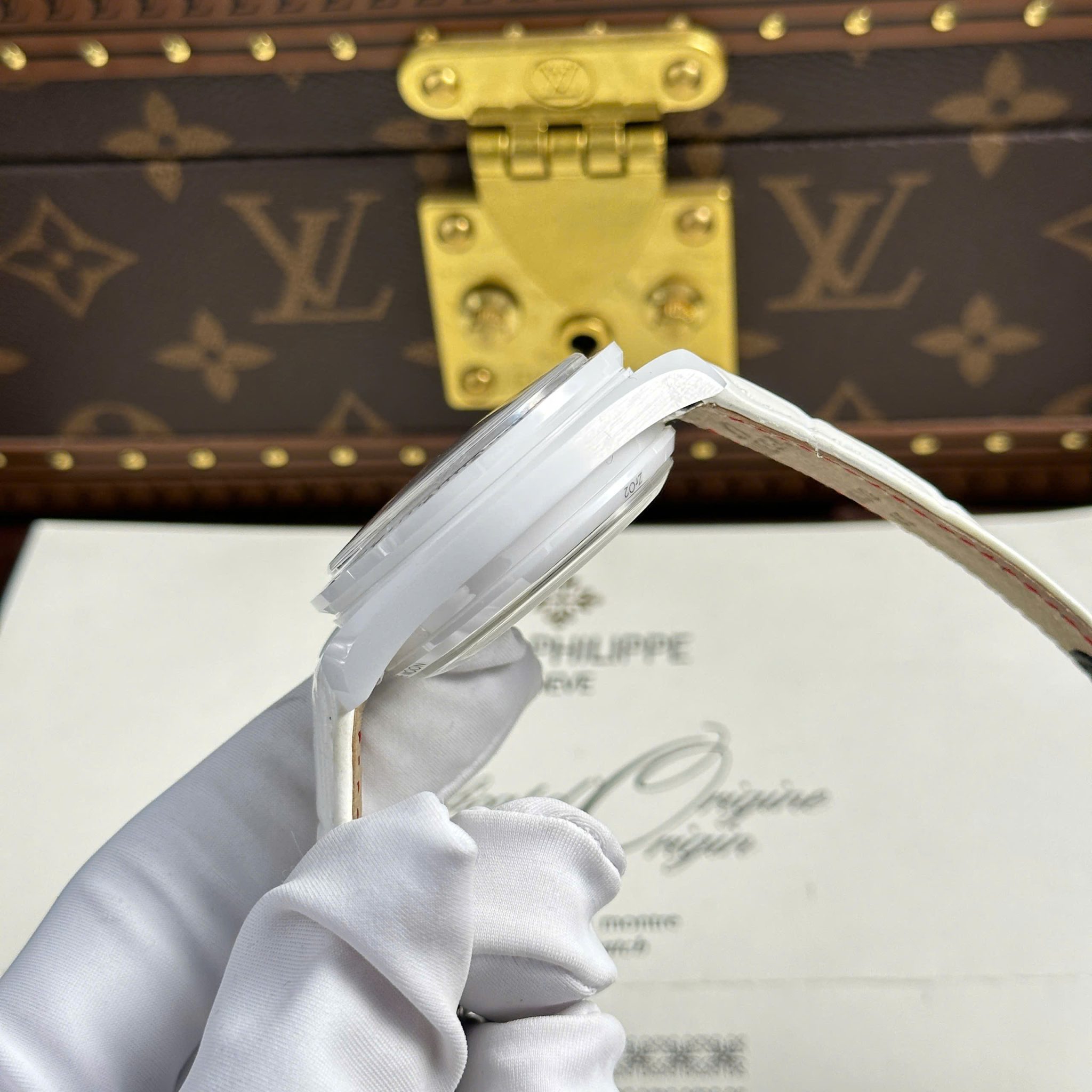 Omega Speedmaster White Side Of The Moon White Ceramic Leather Strap Replica 44mm - Image 10