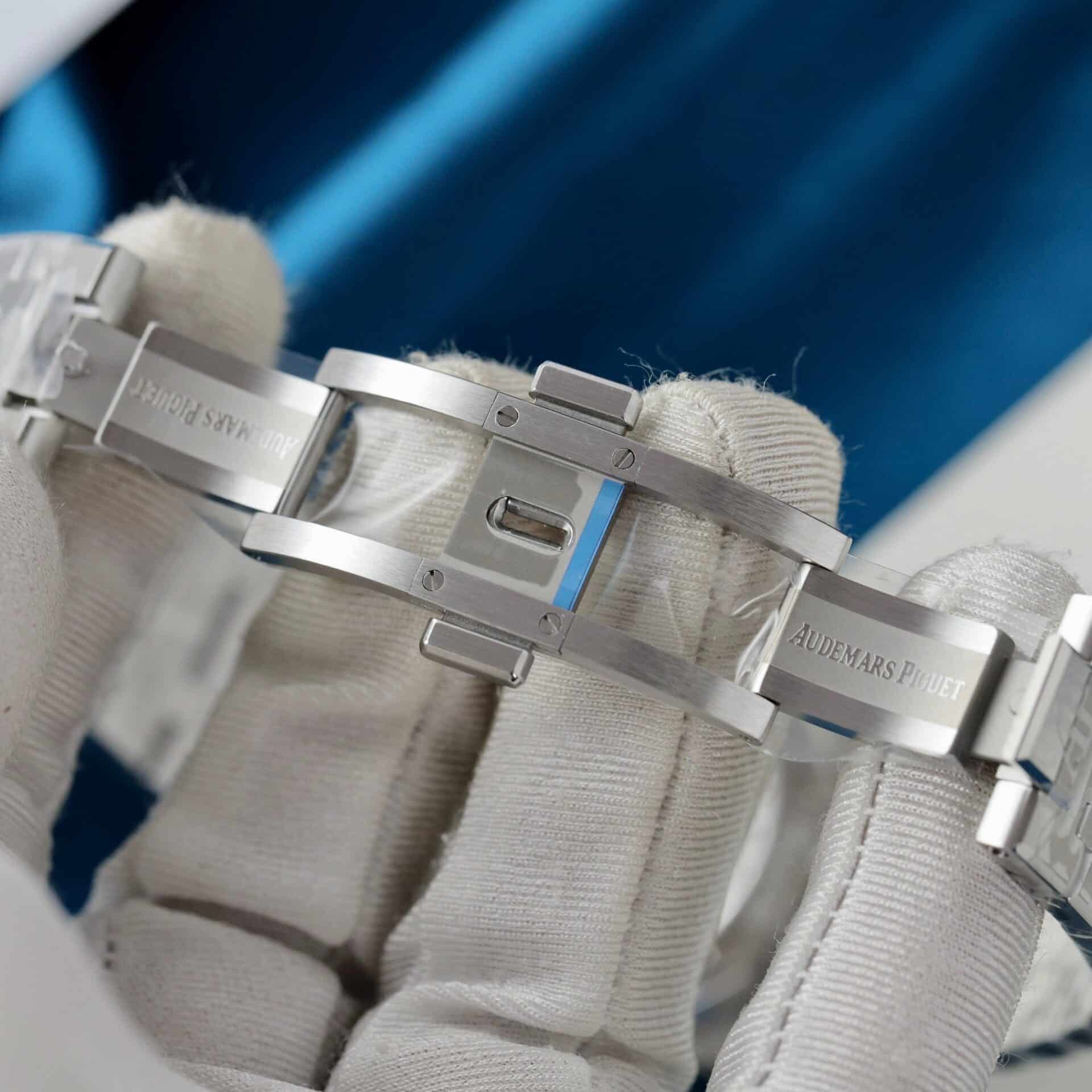 Audemars Piguet Royal Oak Flying Tourbillon 26730ST Grey Dial Best Replica R8F 41mm - Image 10