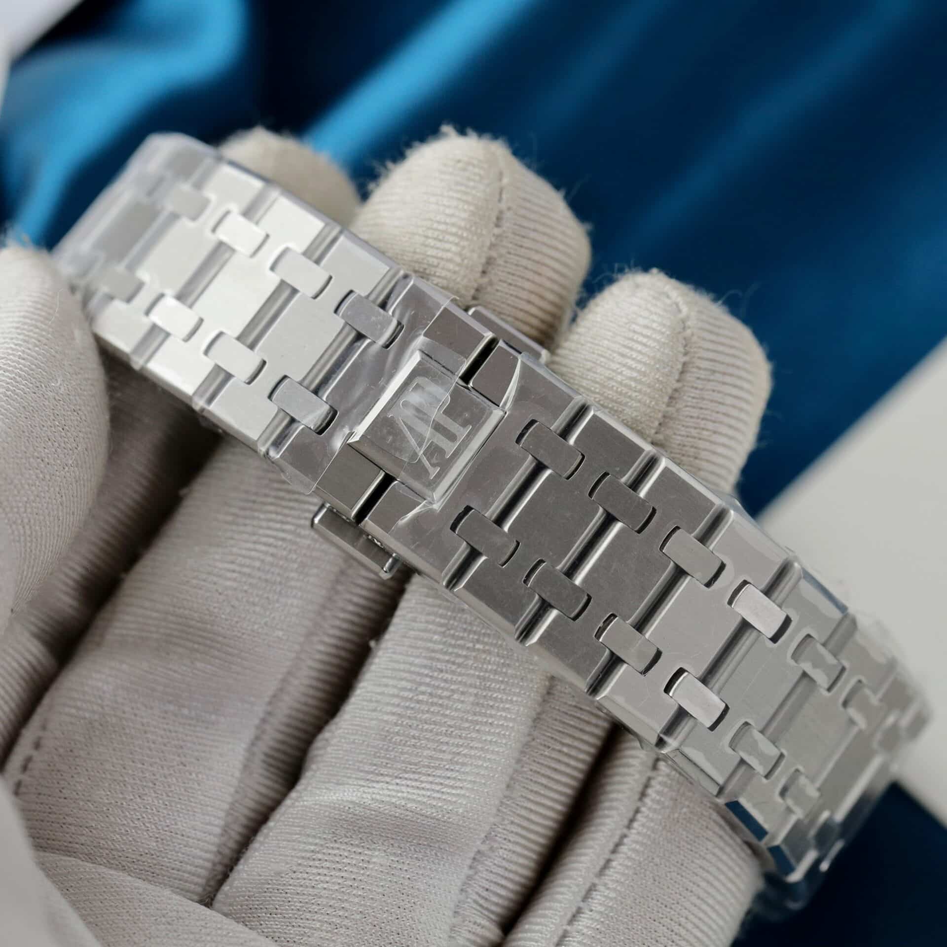 Audemars Piguet Royal Oak Flying Tourbillon 26730ST Grey Dial Best Replica R8F 41mm - Image 11