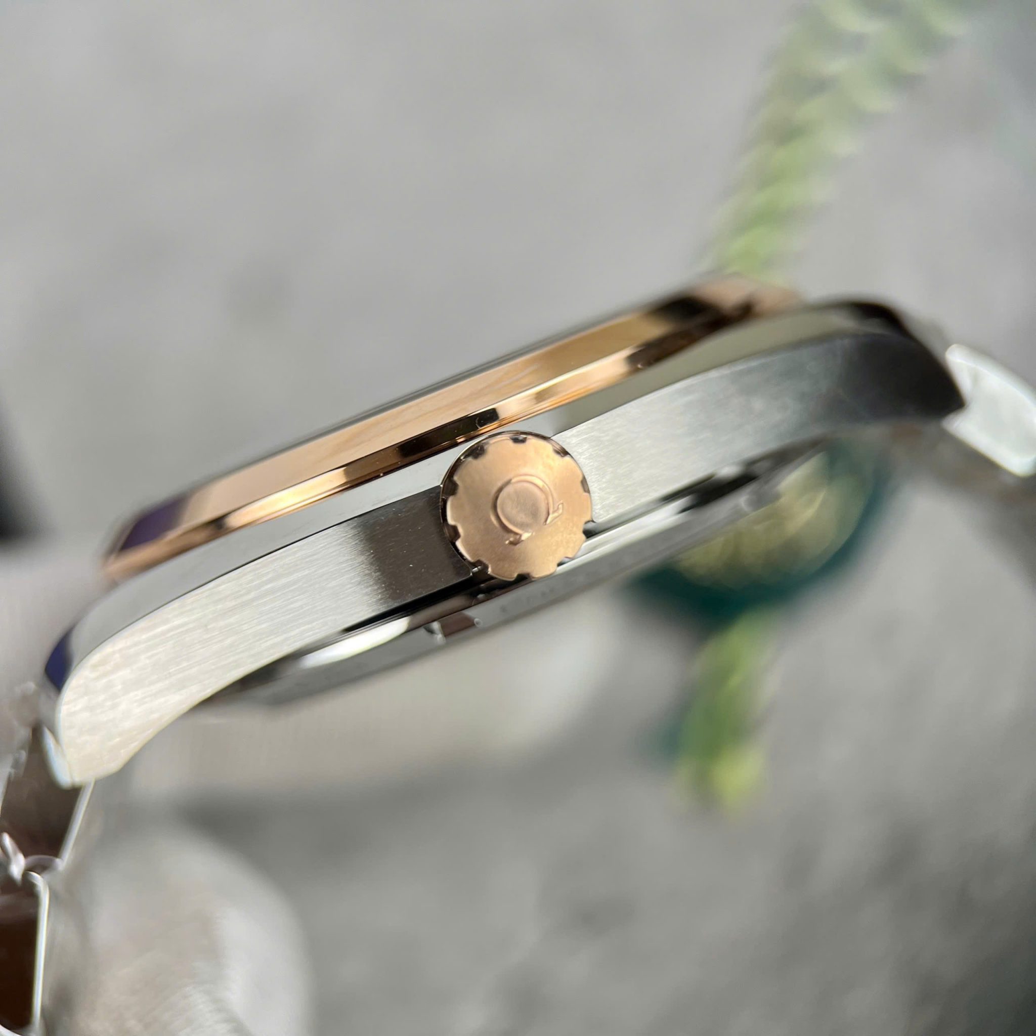 Omega Seamaster Aqua Terra GMT Two Tone Rose Gold Brown Dial Best Replica VSF 43mm - Image 6