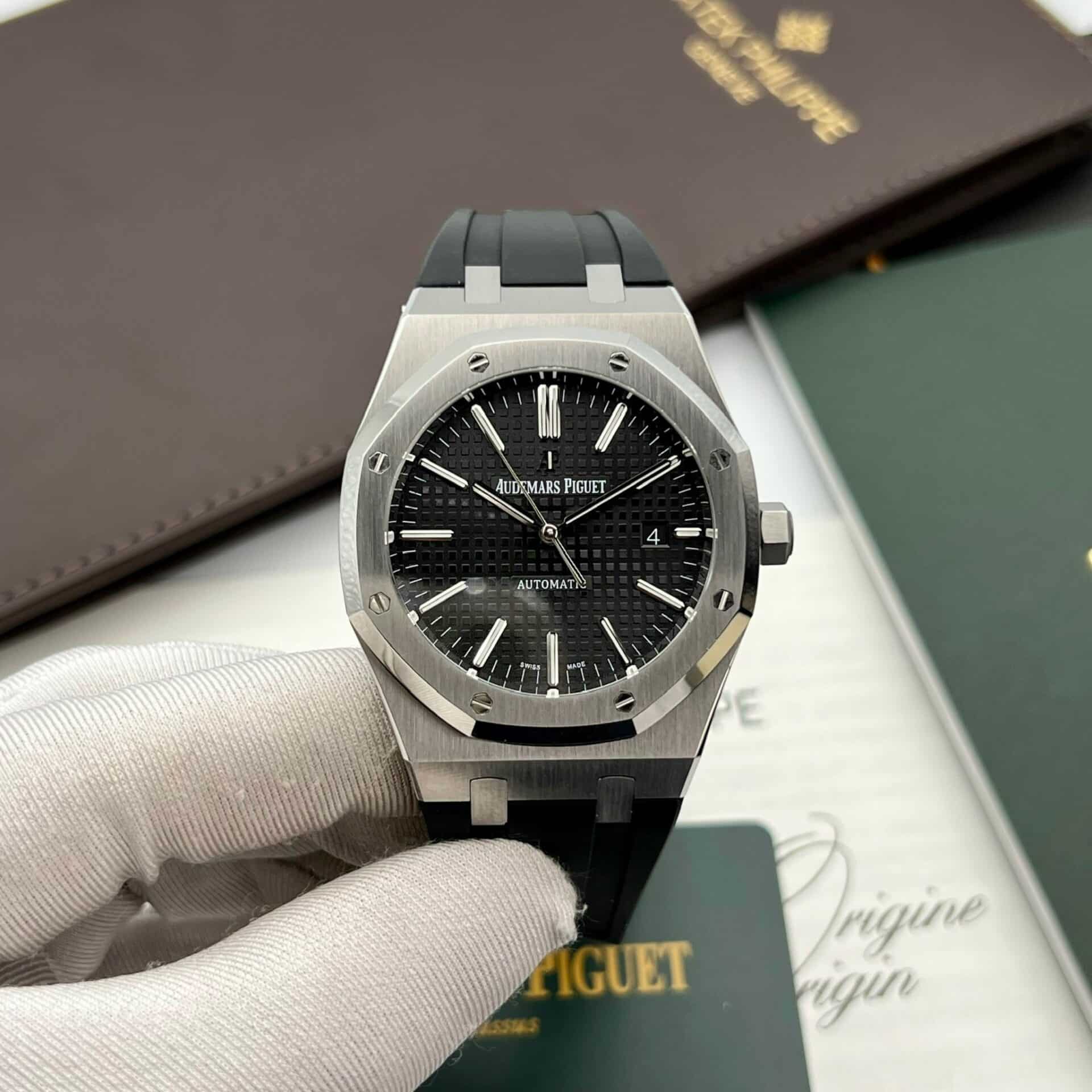 Audemars Piguet Royal Oak 15400ST Rubber Strap Black Dial Best Replica APS Factory 41mm