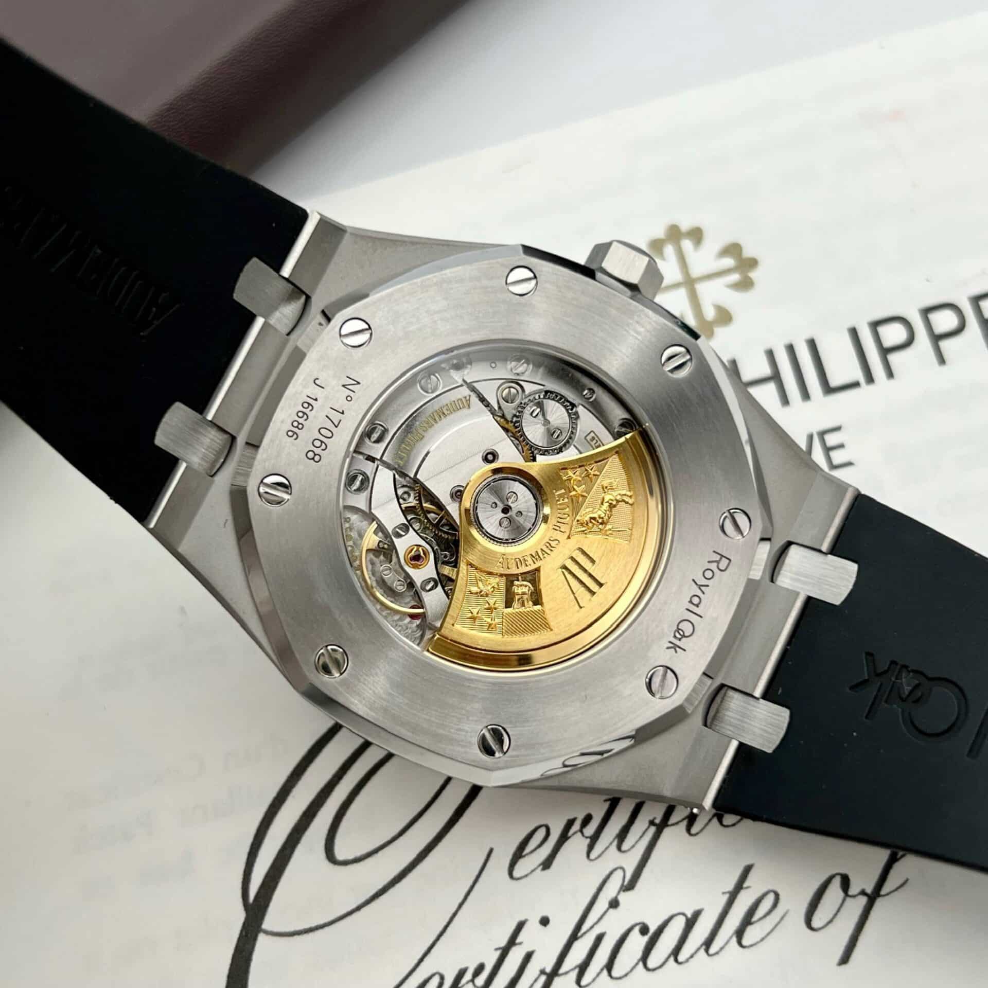 Audemars Piguet Royal Oak 15400ST Rubber Strap Black Dial Best Replica APS Factory 41mm - Image 9