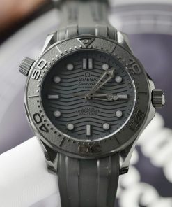Omega Seamaster Diver 300M Black Black Ceramic Rubber Strap Best Replica VSF 43.5mm
