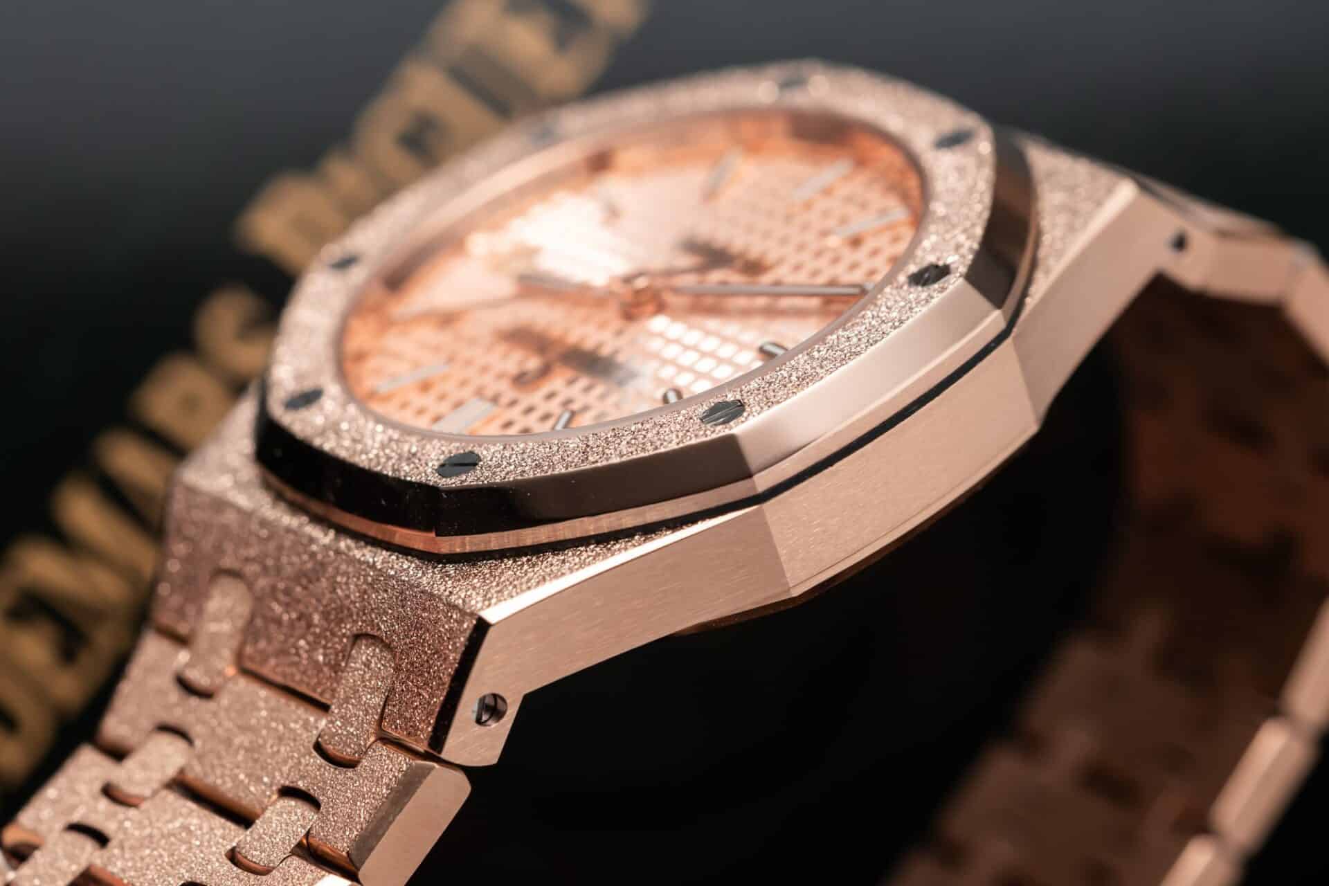 Audemars Piguet Royal Oak 15454OR Frosted Gold Pink Dial Replica 37mm - Image 7