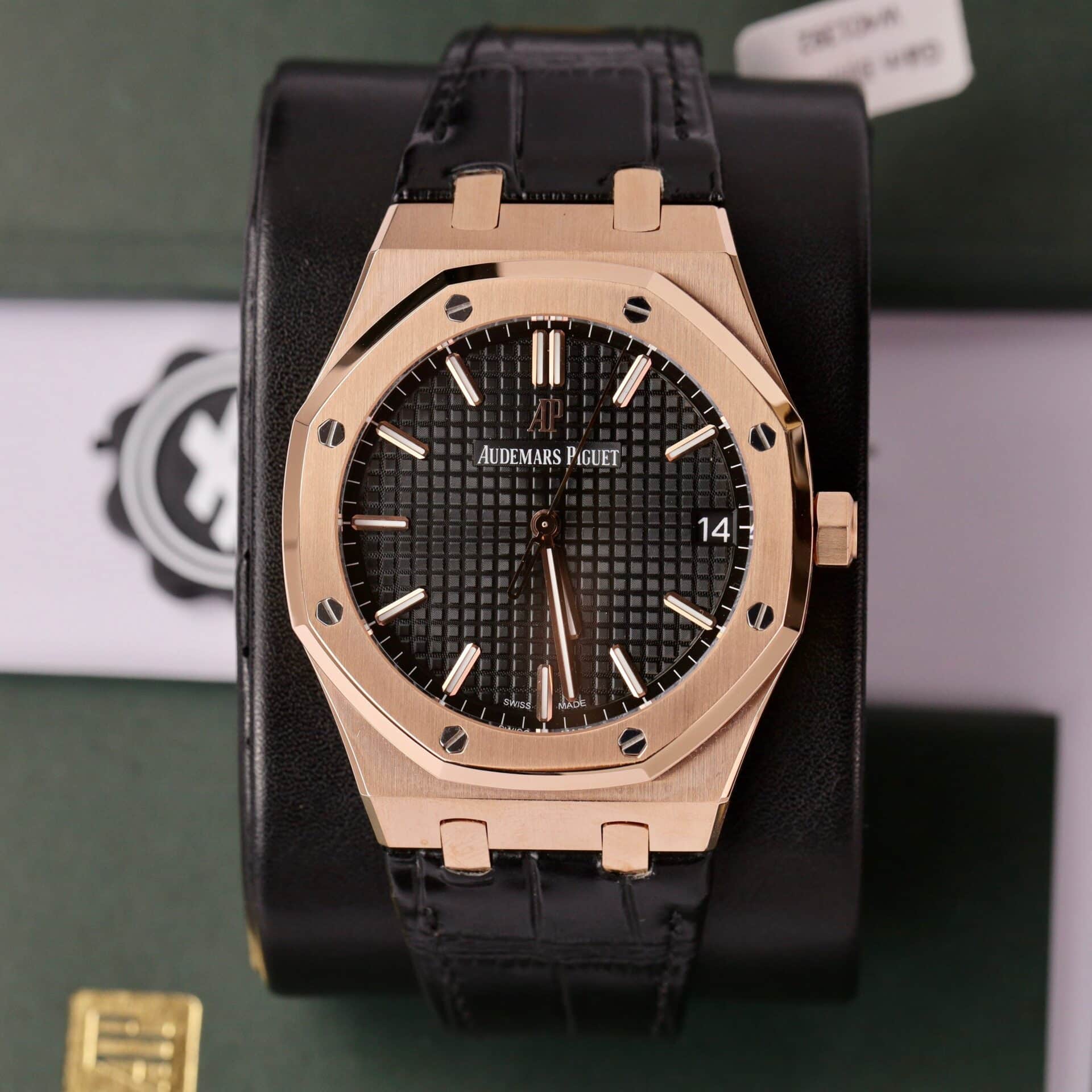 Audemars Piguet Royal Oak 15500OR 18K Gold Wrapped Black Dial Leather 41mm - Image 2