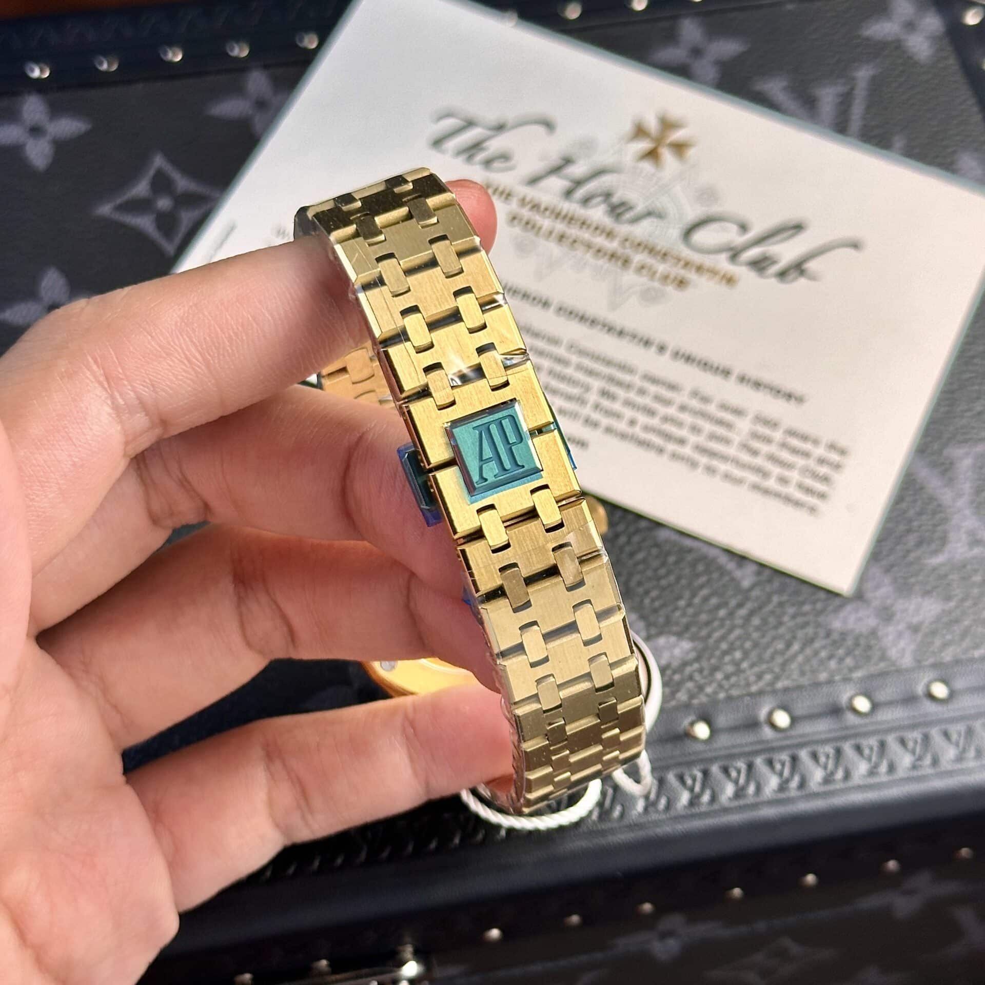 Audemars Piguet Royal Oak 15450BA Yellow Gold White Dial Replica IP Factory 37mm - Image 9