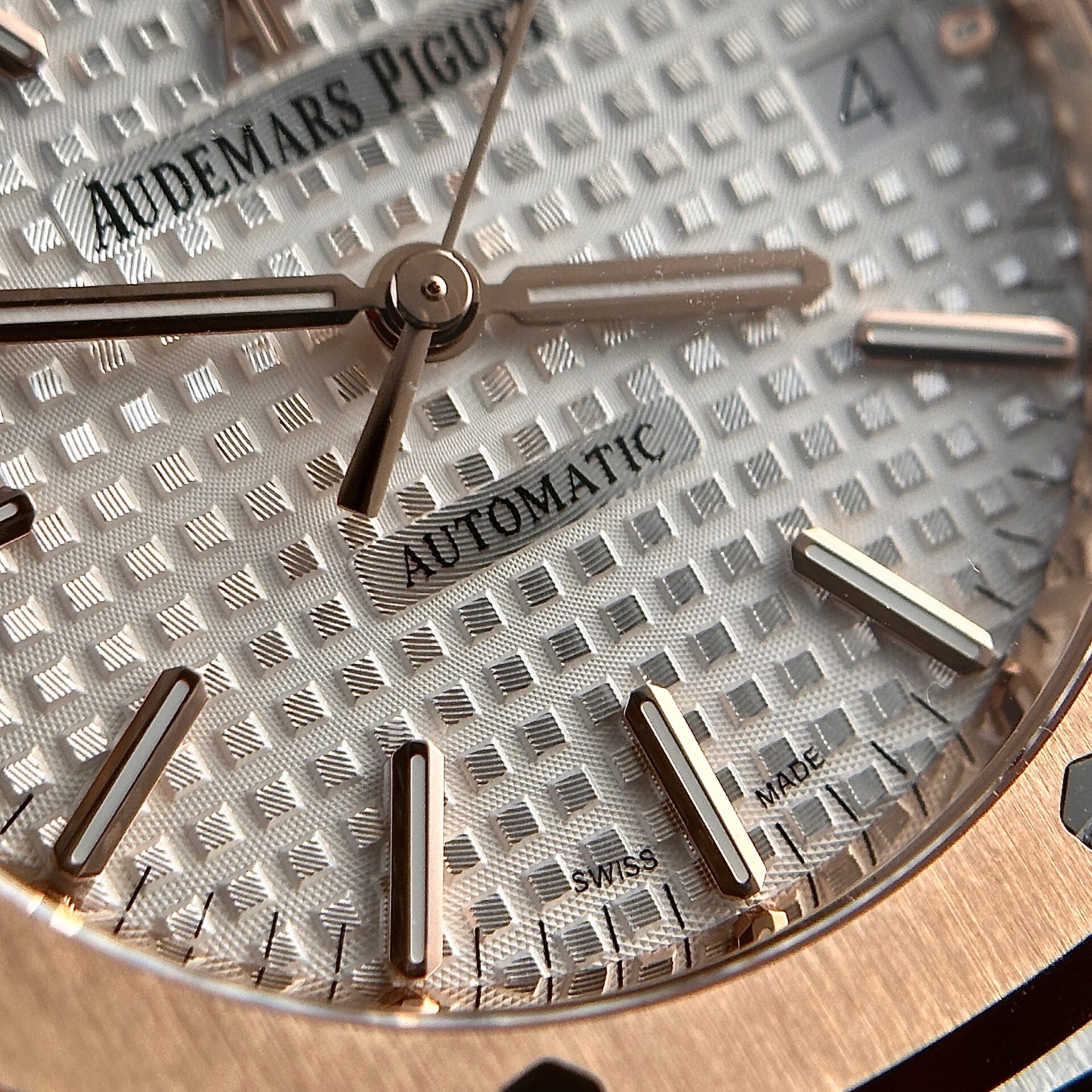 Audemars Piguet Royal Oak 15450OR Rose Gold White Dial Replica IP Factory 37mm - Image 4