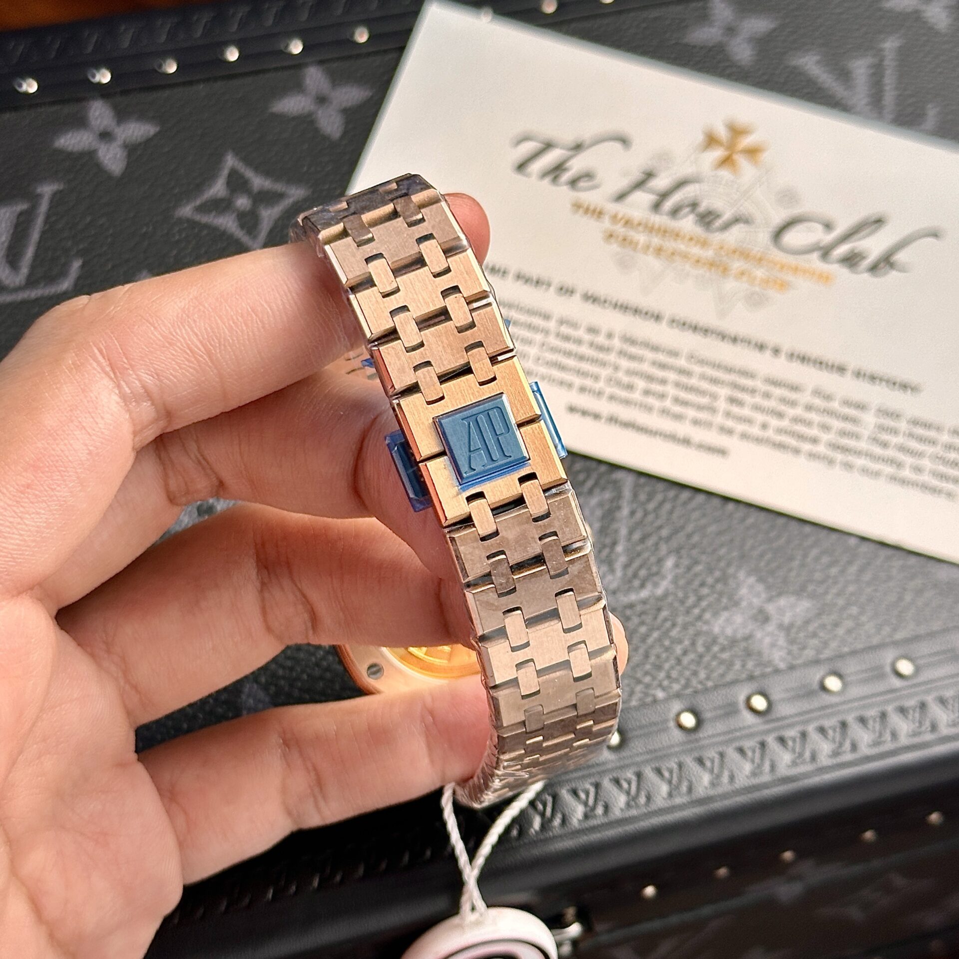 Audemars Piguet Royal Oak 15450OR Rose Gold White Dial Replica IP Factory 37mm - Image 9