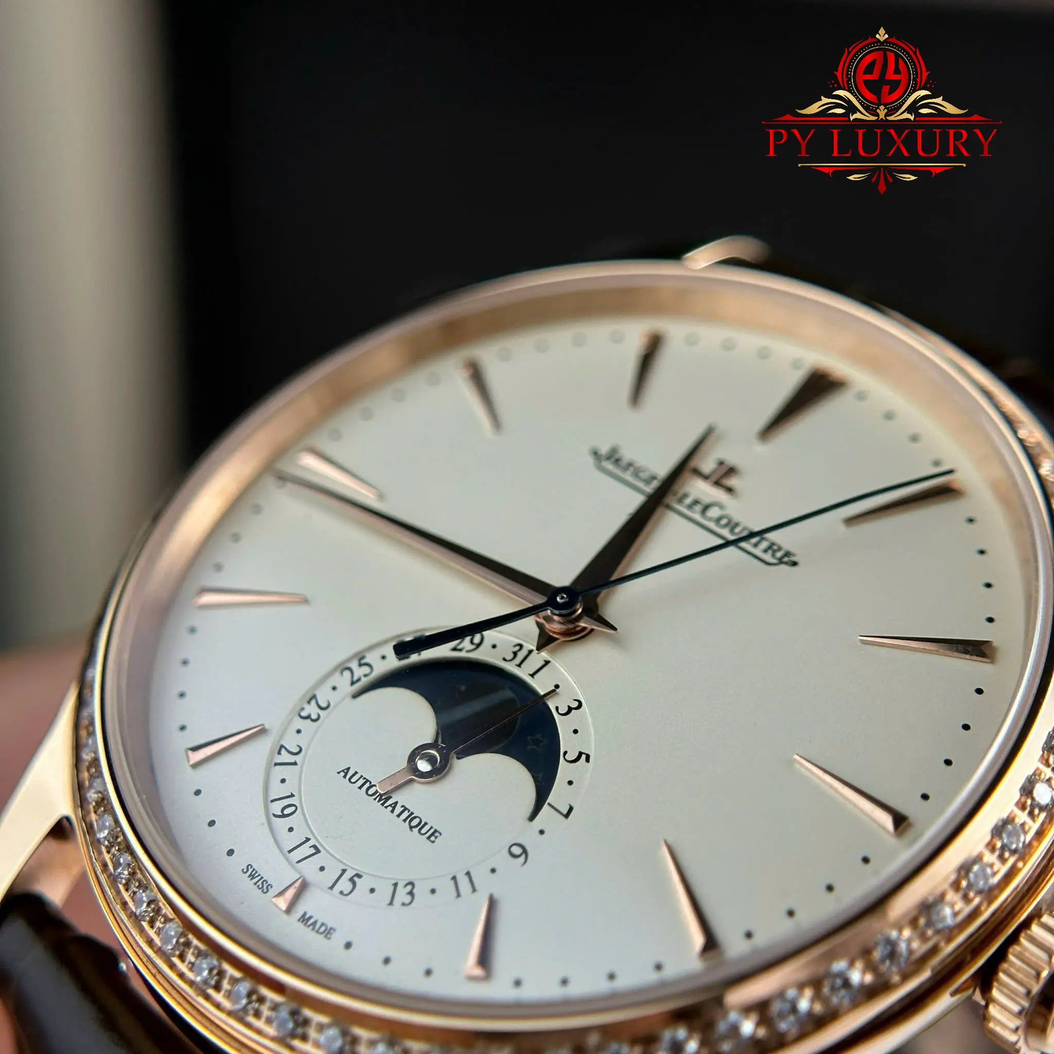Jaeger-LeCoultre Master Ultra Thin Moon Q1362503 Rose Gold White Dial Diamond Bezel Best Replica APSF 39mm - Image 4
