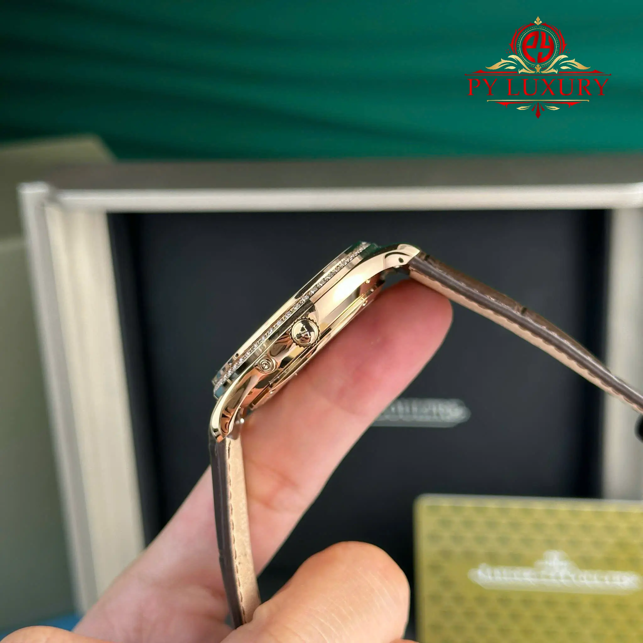 Jaeger-LeCoultre Master Ultra Thin Moon Q1362503 Rose Gold White Dial Diamond Bezel Best Replica APSF 39mm - Image 6