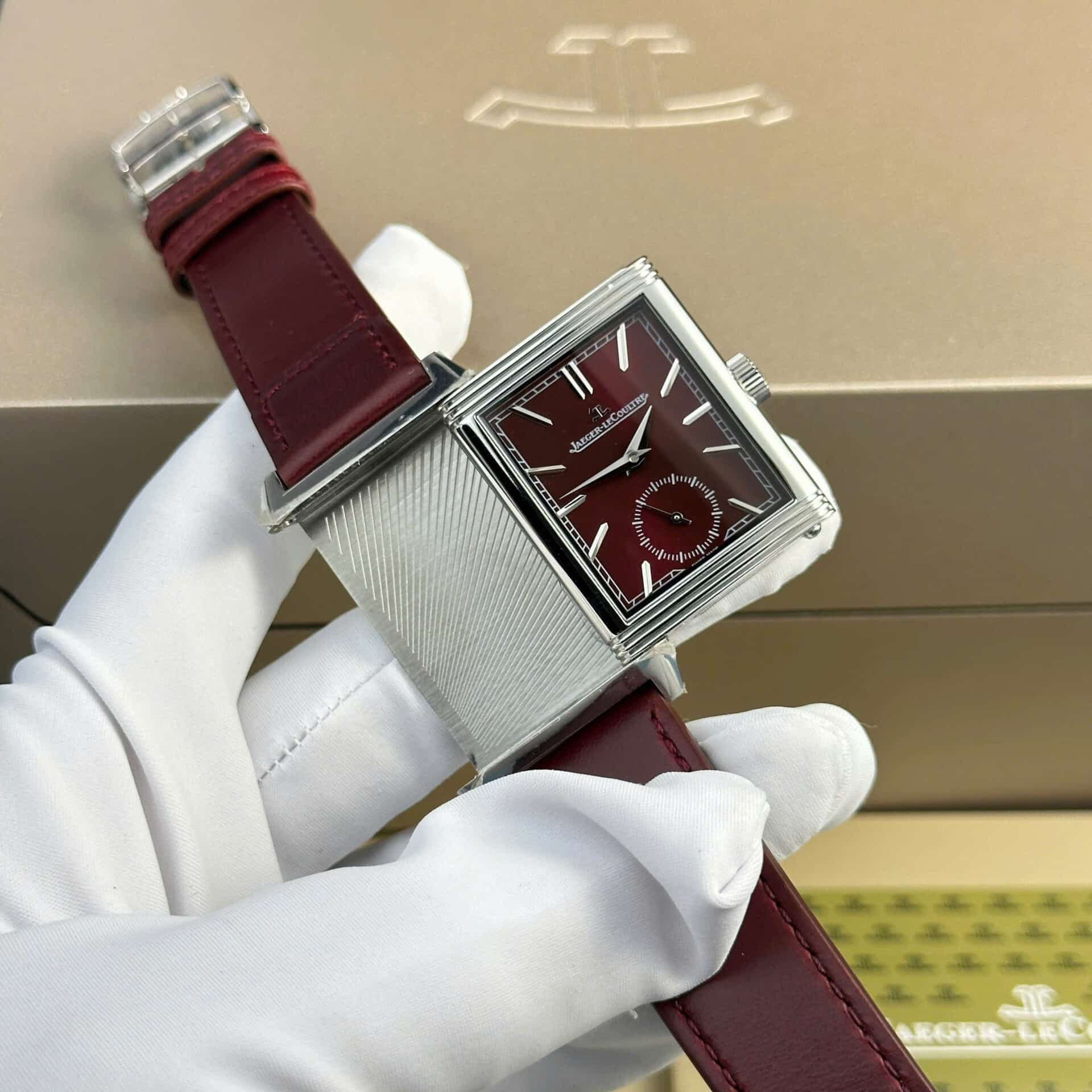 Jaeger-LeCoultre Reverso Tribute Monoface Small Seconds Q397846J Wine-red Dial Best Replica MGF 45.6x27.4mm - Image 4