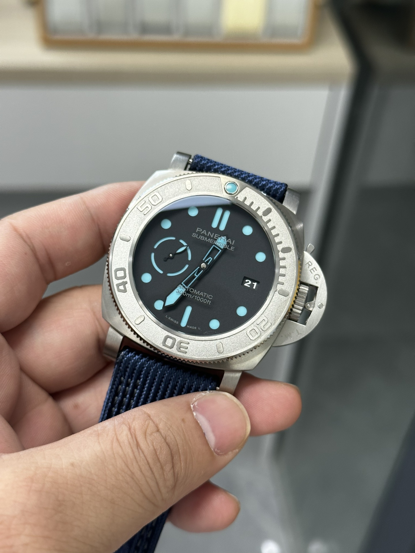 Panerai Submersible Mike Horn Edition PAM 985 Titanium Black Dial Best Replica VSF 47mm - Image 2