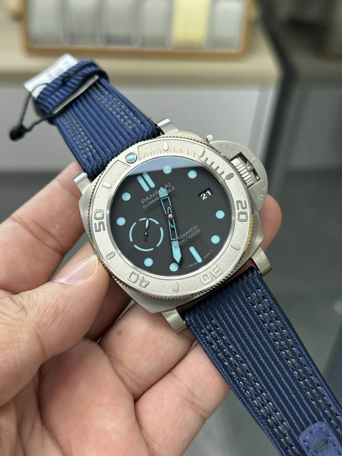 Panerai Submersible Mike Horn Edition PAM 985 Titanium Black Dial Best Replica VSF 47mm - Image 3