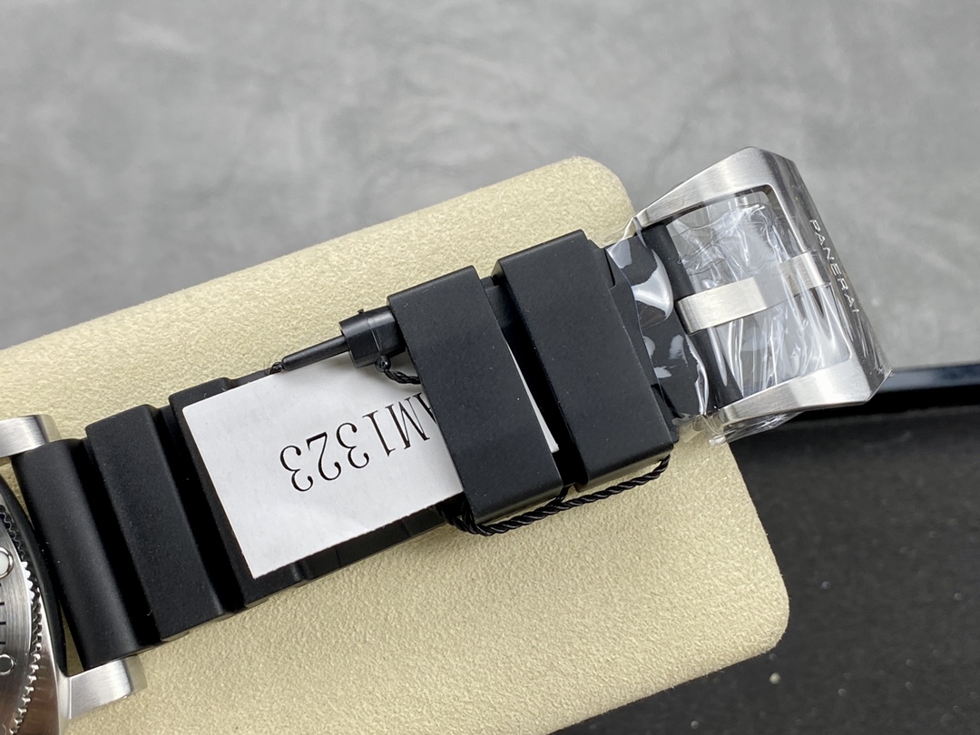 Panerai Submersible GMT Navy Seals PAM 1323 Grey Dial Rubber Strap Best Replica VSF 44mm - Image 8