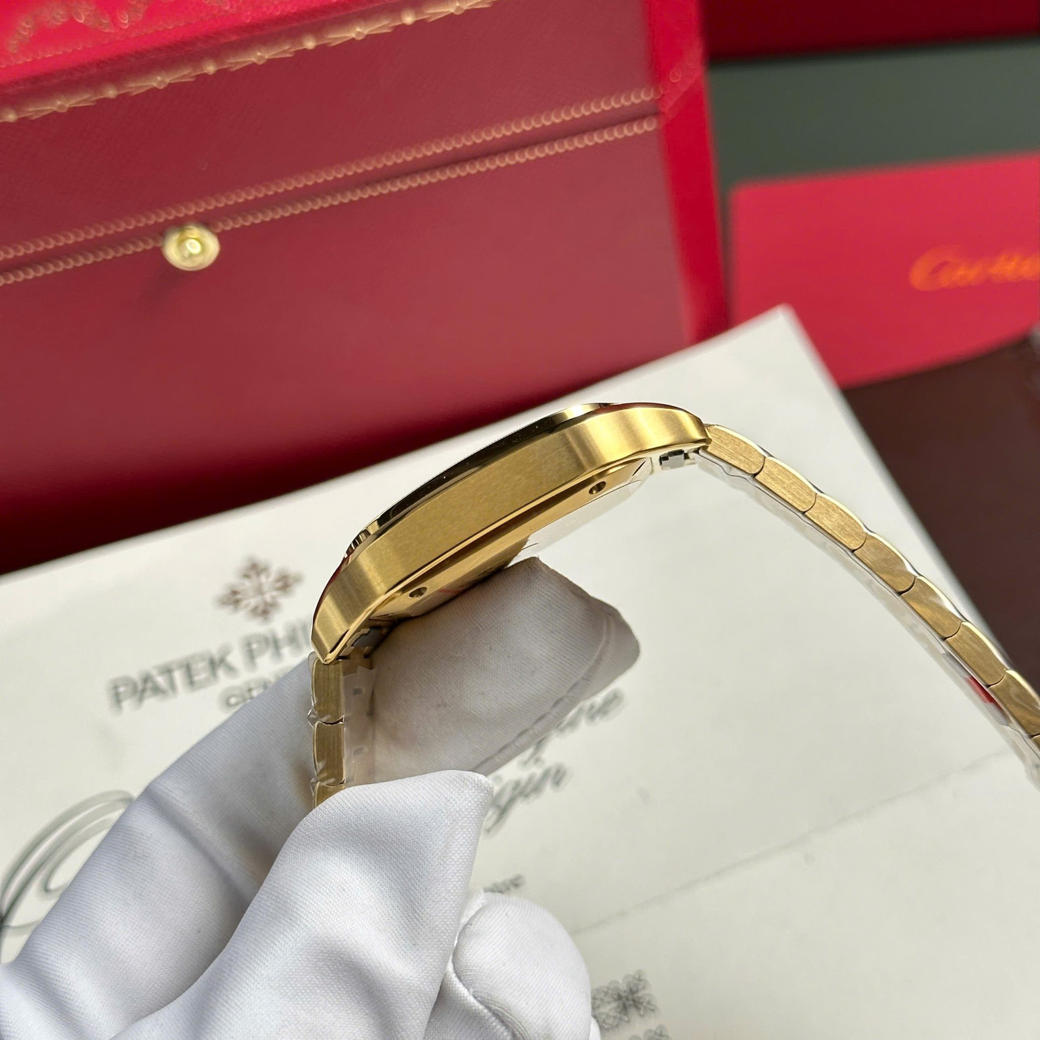 Cartier Santos WGSA0030 Yellow Gold White Dial Medium Model Best Replica BVF 35.1mm - Image 8