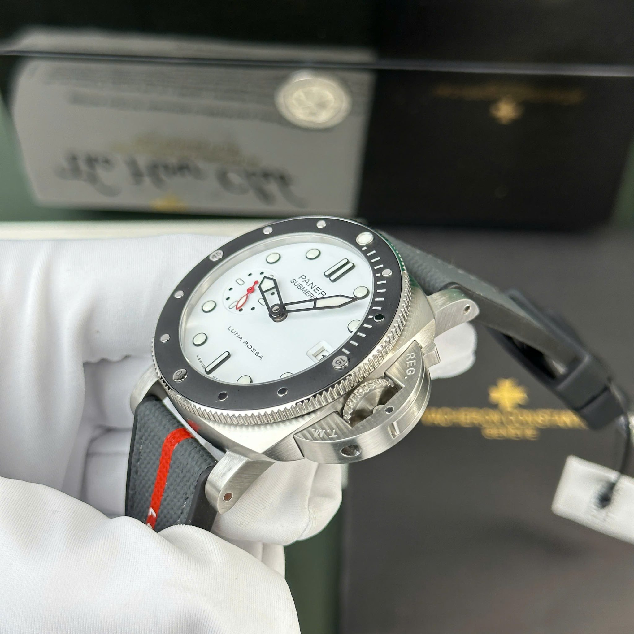 Panerai Submersible Luna Rossa PAM01579 White Dial Leather Strap Best Replica VSF 42mm - Image 3