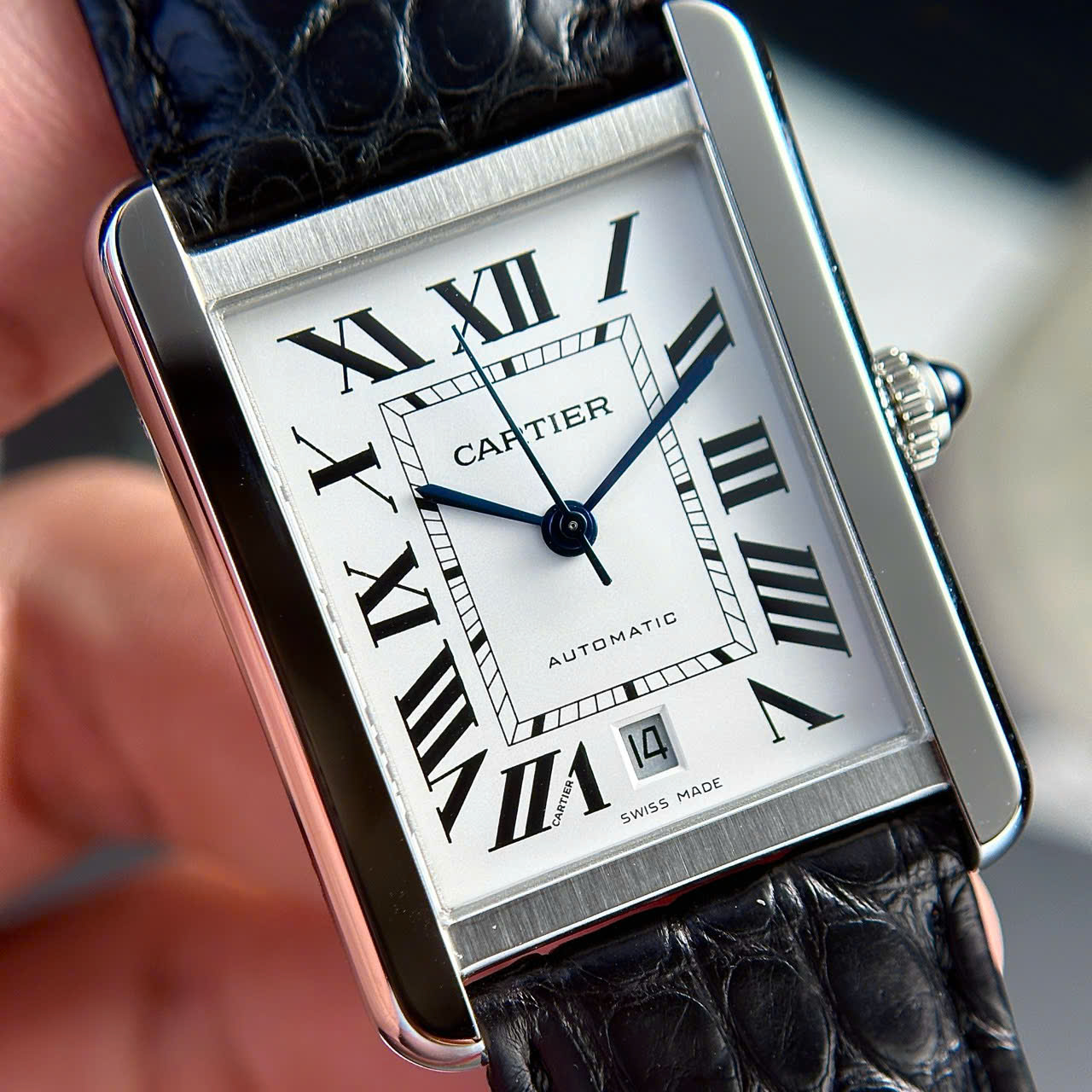 Cartier Tank Solo Extra Large White Dial Leather Strap Best Replica AF 31mm X 41mm - Image 6