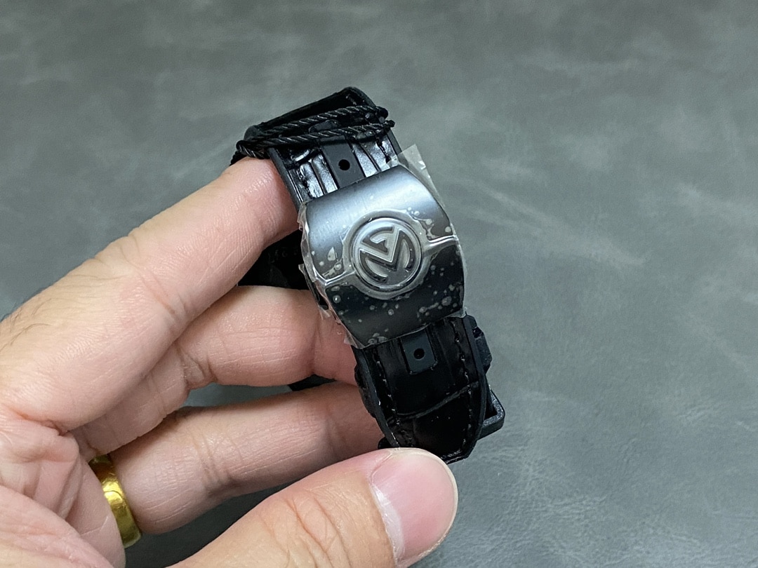 Franck Muller Vanguard V45 Ceramic Black Dial Best Replica ABF 45mm - Image 8