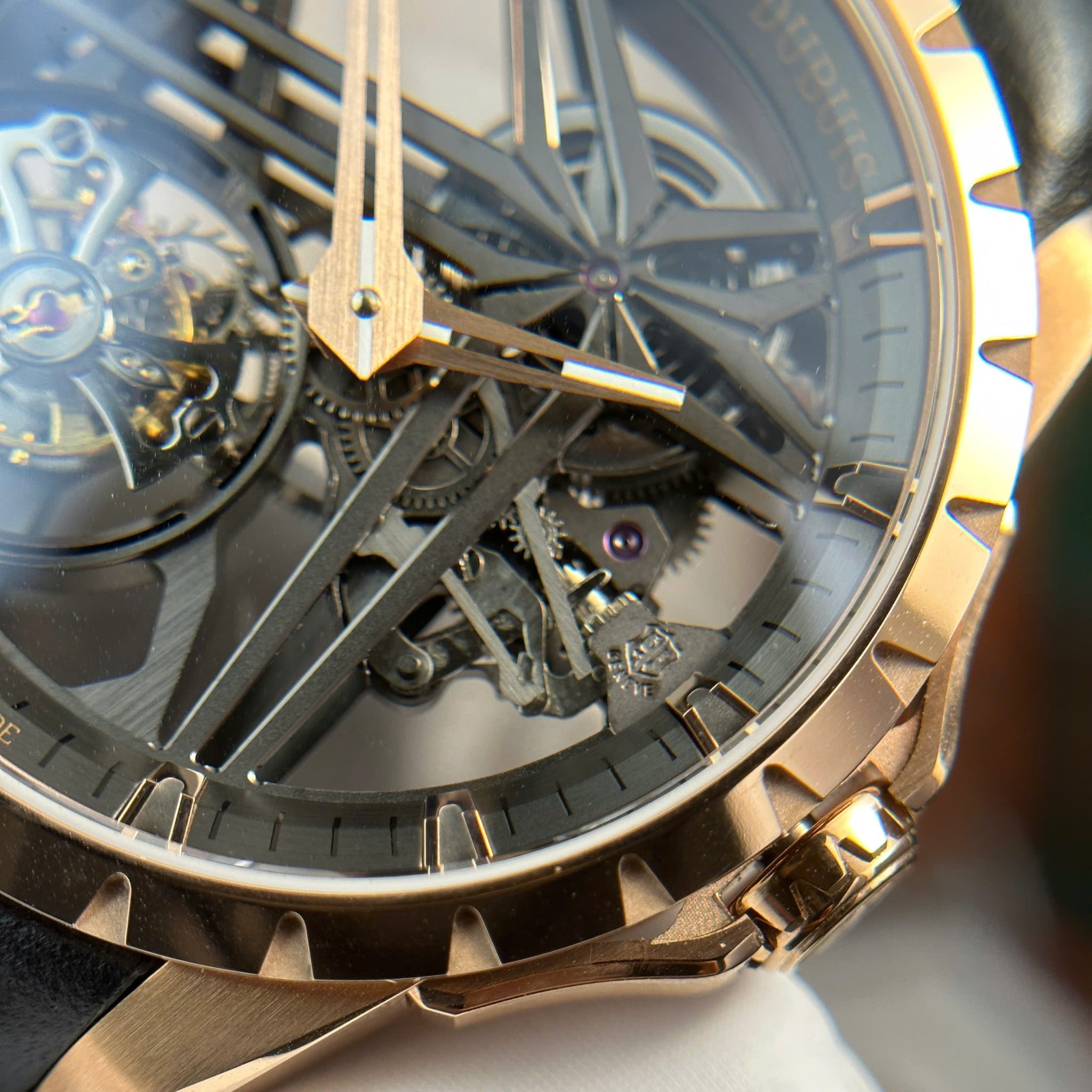 Roger Dubuis Excalibur Monotourbillon Pink Gold RDDBEX0836 Best Replica BBR 42mm - Image 5