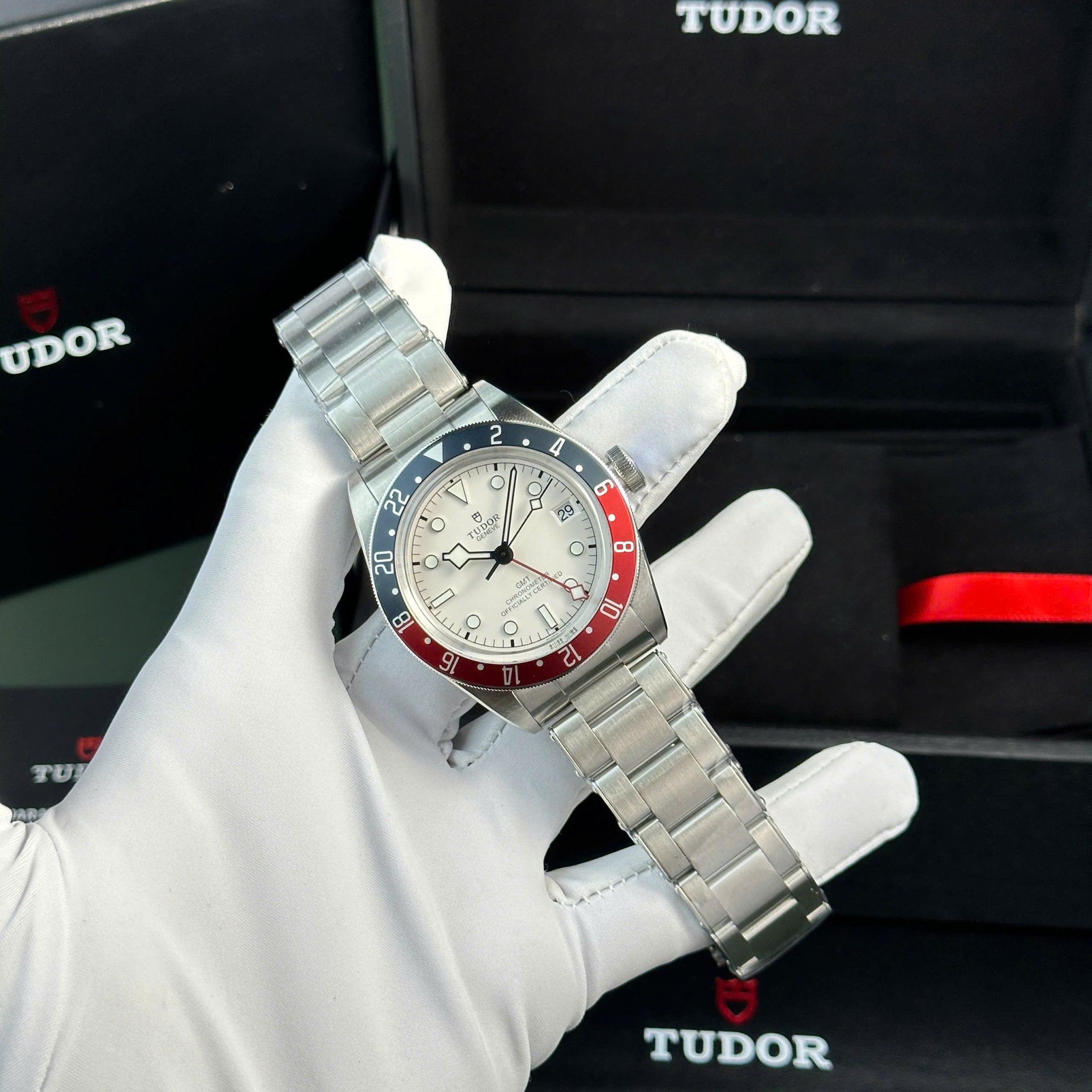 Tudor Black Bay GMT 79830RB-0010 Pepsi Opaline Dial 1:1 Best Replica ZF 41mm - Image 2