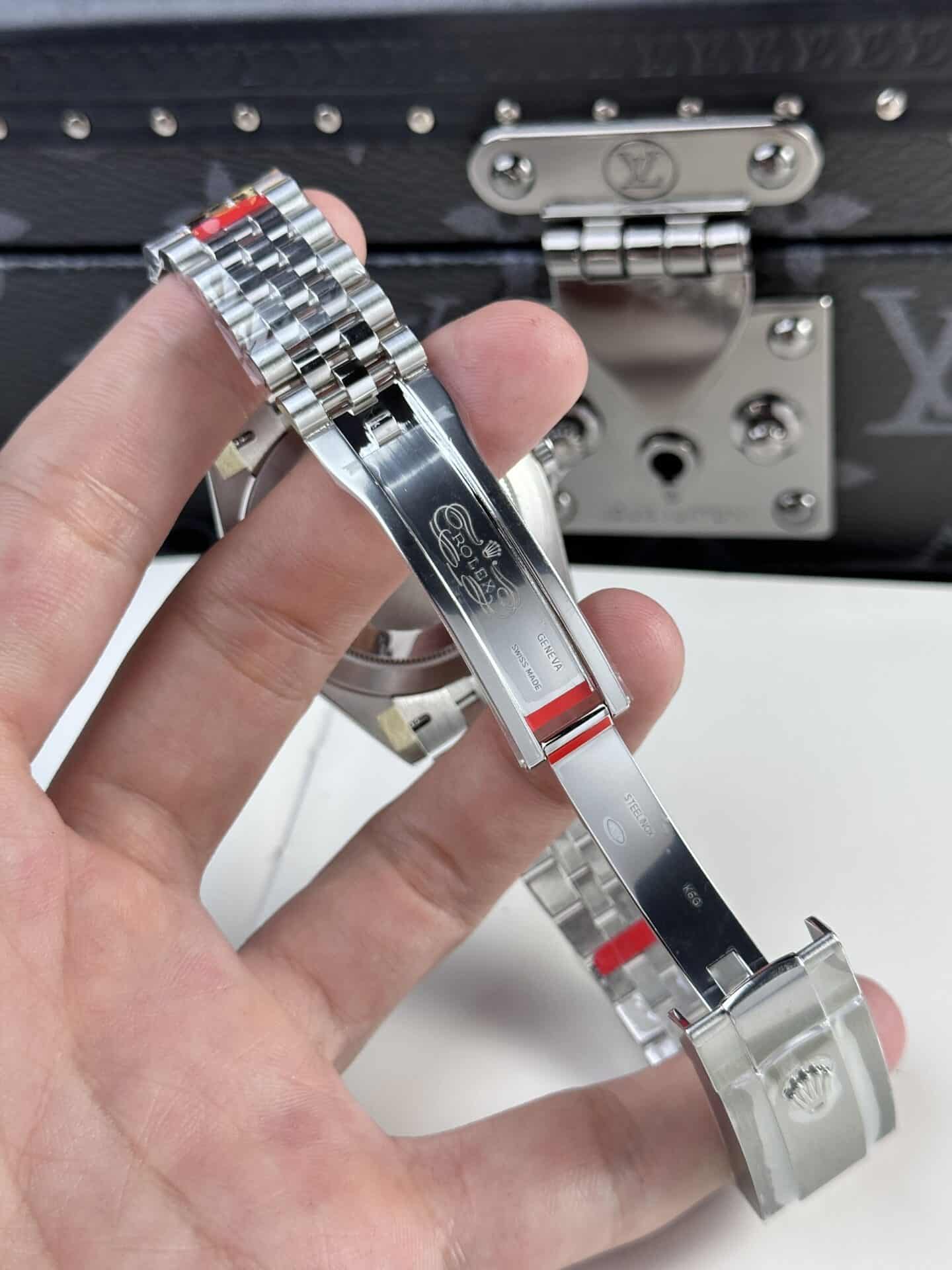 Rolex Datejust 126334 Silver Dial Luminous Hour Marker Jubilee Top Quality Replica VSF 41mm - Image 10