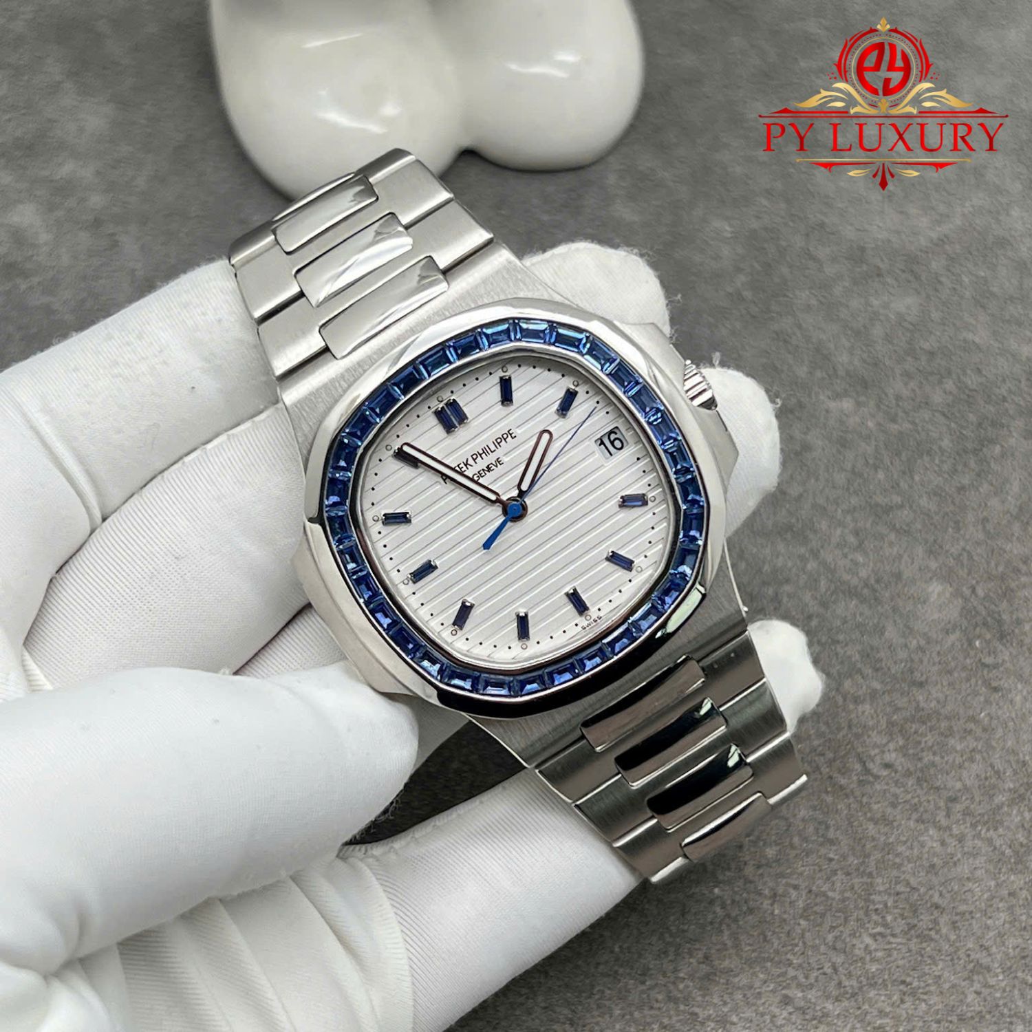 Patek Philippe Nautilus 5711/111P-010 Custom Made 1:1 Platinum 950 Blue Sapphire 40mm - Image 2