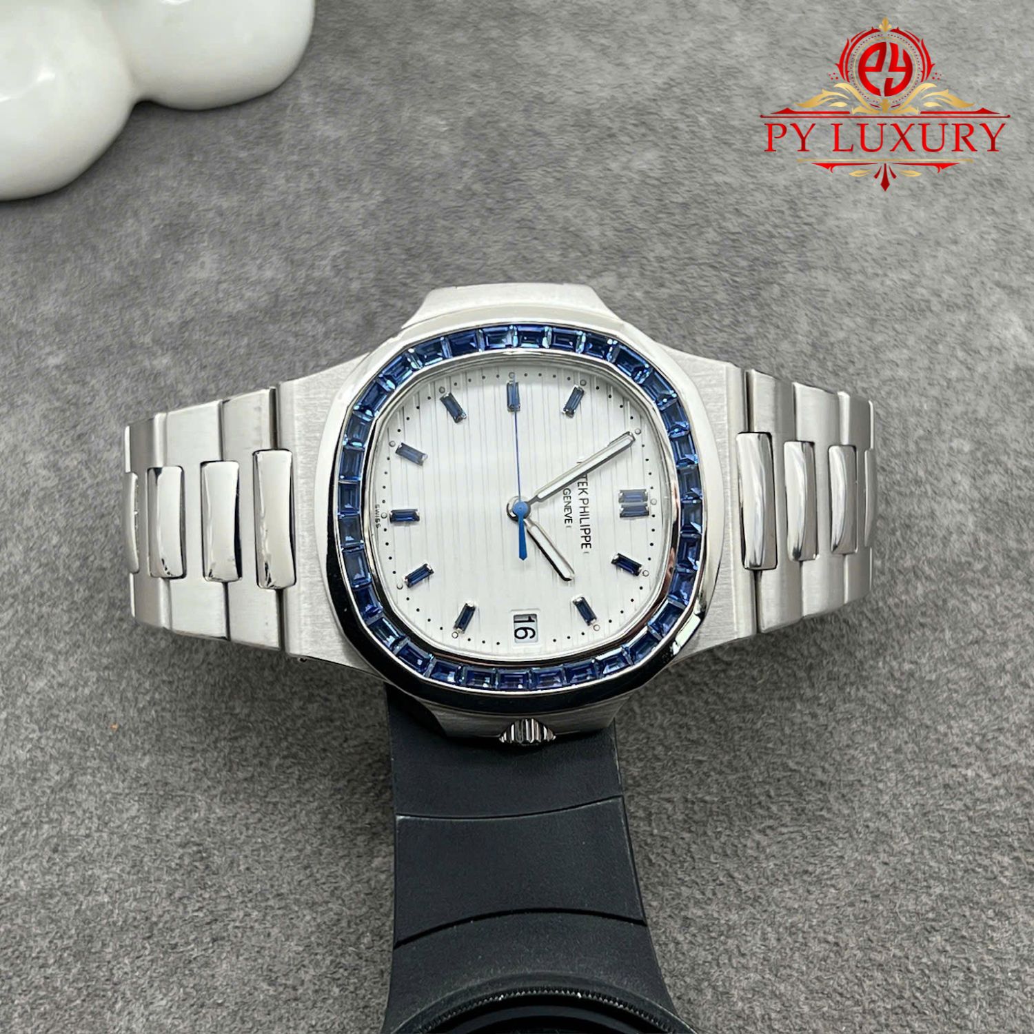 Patek Philippe Nautilus 5711/111P-010 Custom Made 1:1 Platinum 950 Blue Sapphire 40mm - Image 3