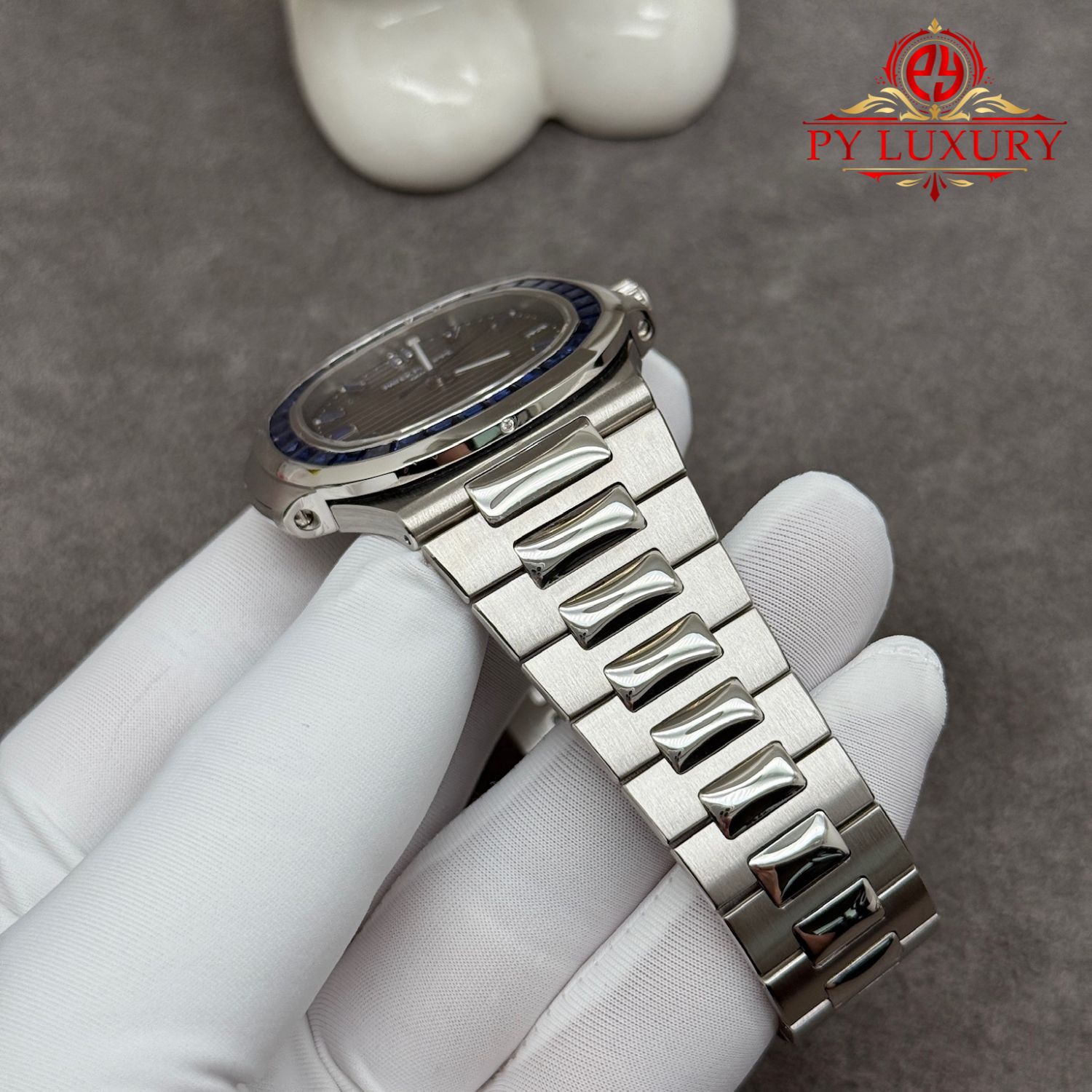 Patek Philippe Nautilus 5711/111P-001 Blue Sapphire Custom Made 1:1 Real Platinum 40mm - Image 8