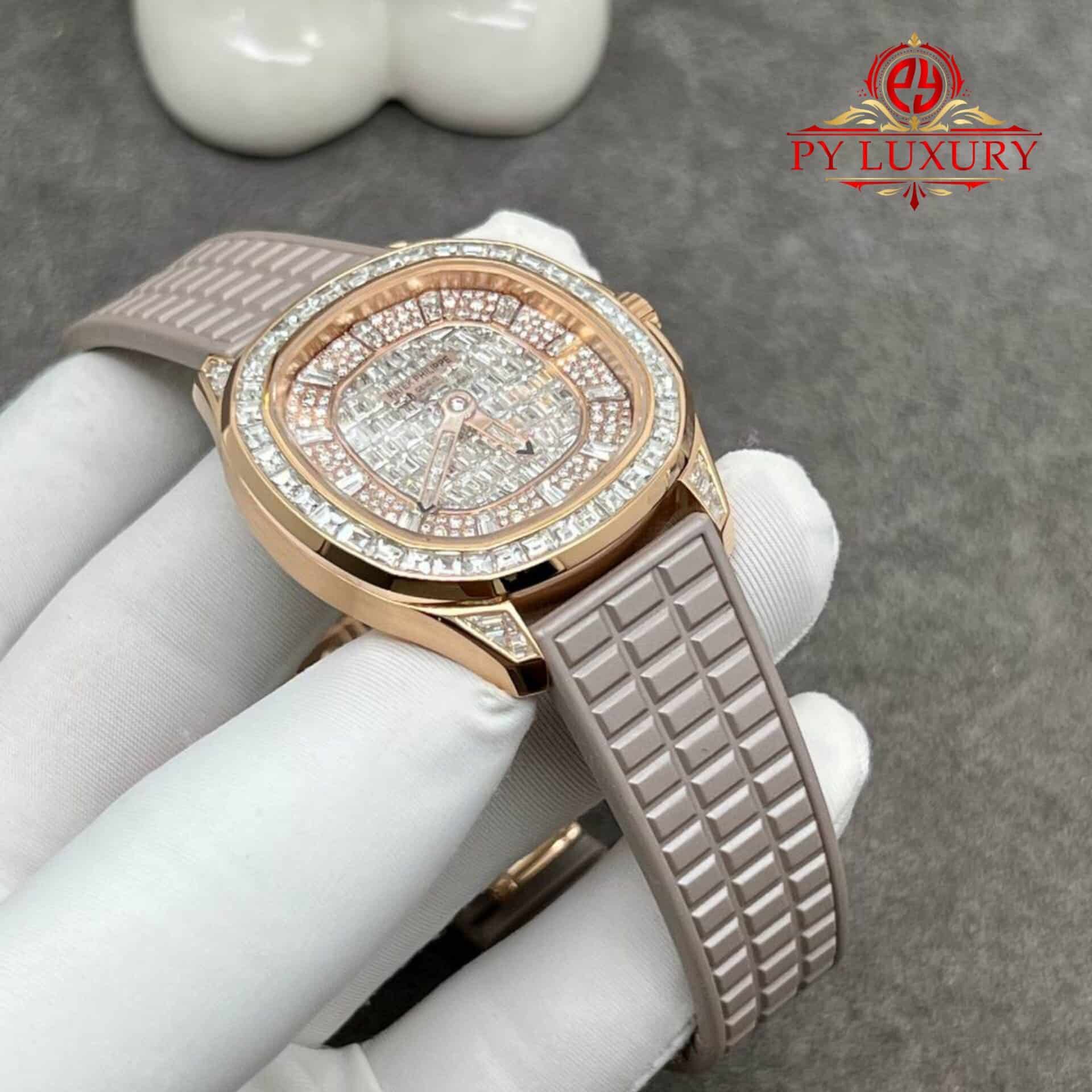 Patek Philippe Aquanaut 5062/450R-001 Custom Made 18K Solid Gold Diamonds 38.8mm - Image 3
