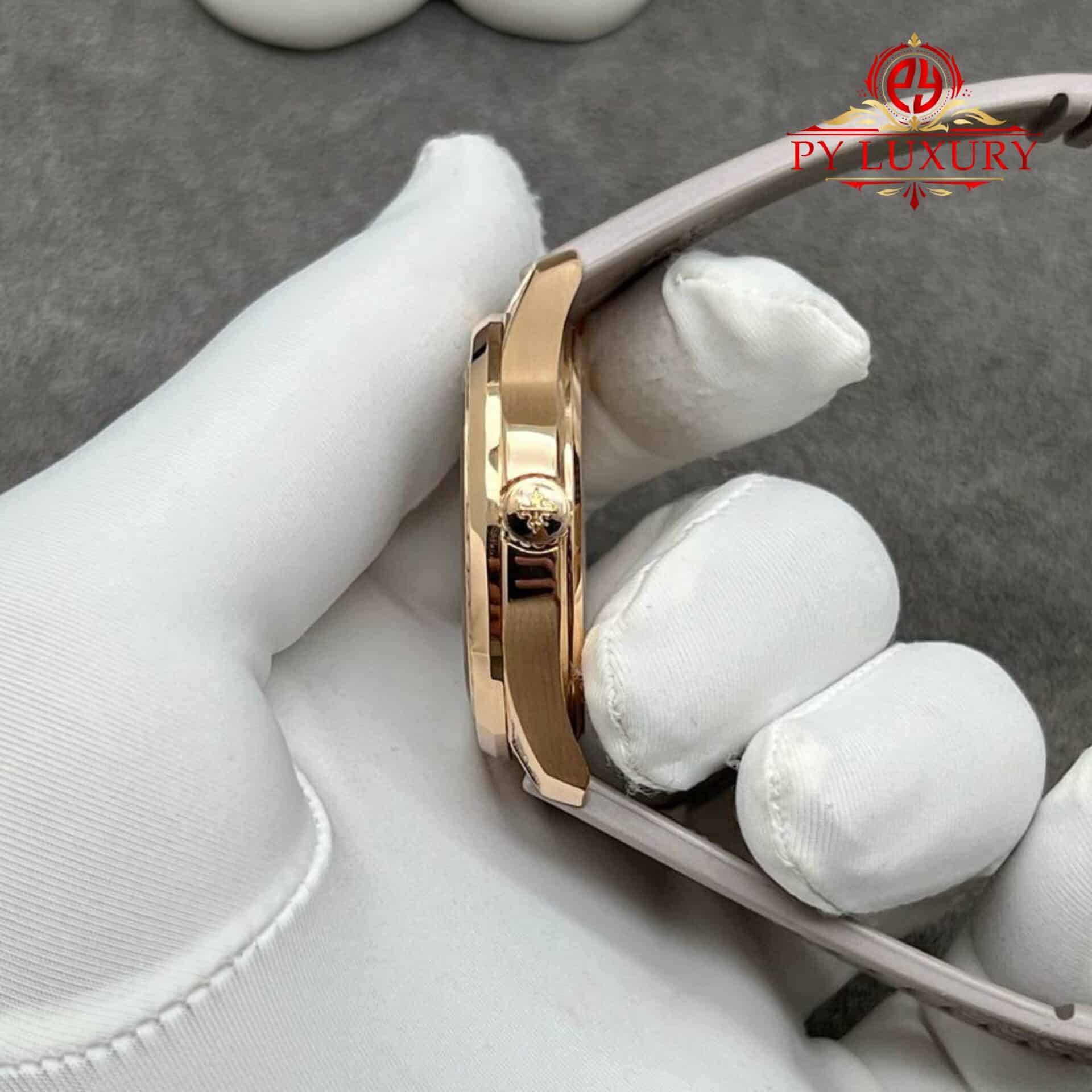 Patek Philippe Aquanaut 5062/450R-001 Custom Made 18K Solid Gold Diamonds 38.8mm - Image 5