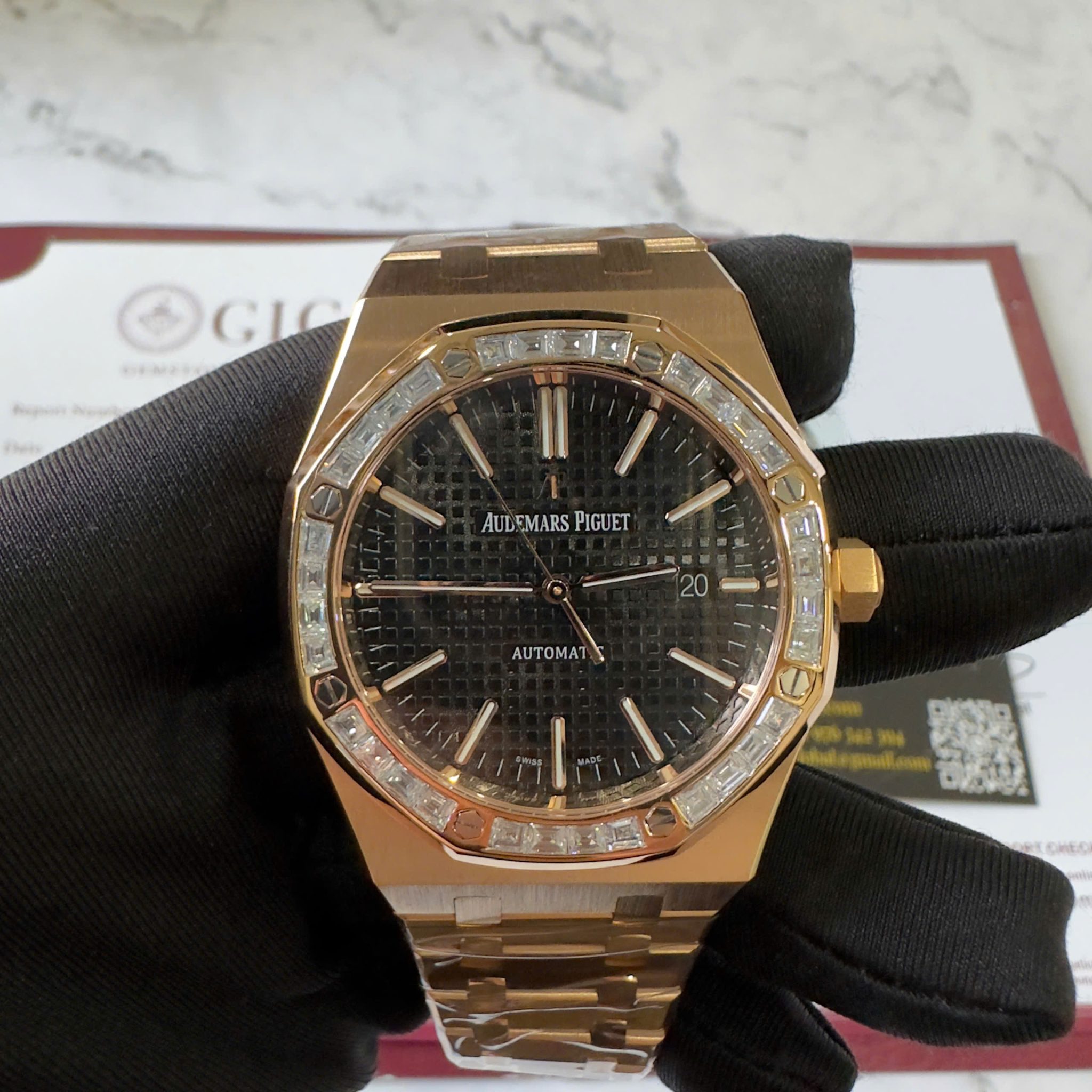 Audemars Piguet Royal Oak 15400OR Black Dial Custom Baguette Moissanite Bezel 18K Gold Wrapped 1:1 Best Replica 41mm - Image 5