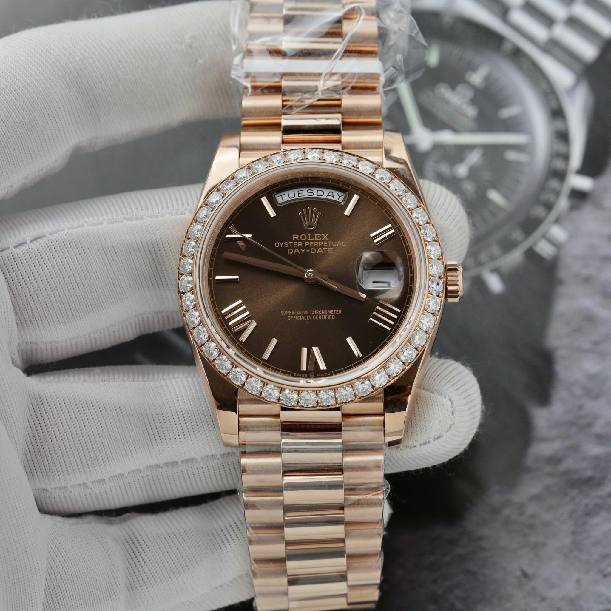 Rolex Day-Date 228345RBR-0009 18k Gold Wrapped Chocolate Roman Index Dial Moissanite Bezel GMF V3 40mm - Image 2